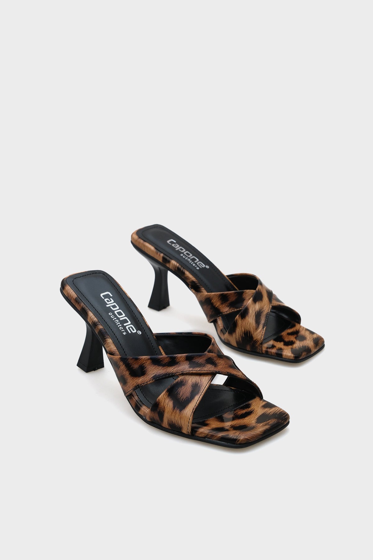 Mavis Küt Burunlu Çapraz Bantlı Orta Topuklu Kadın Terlik