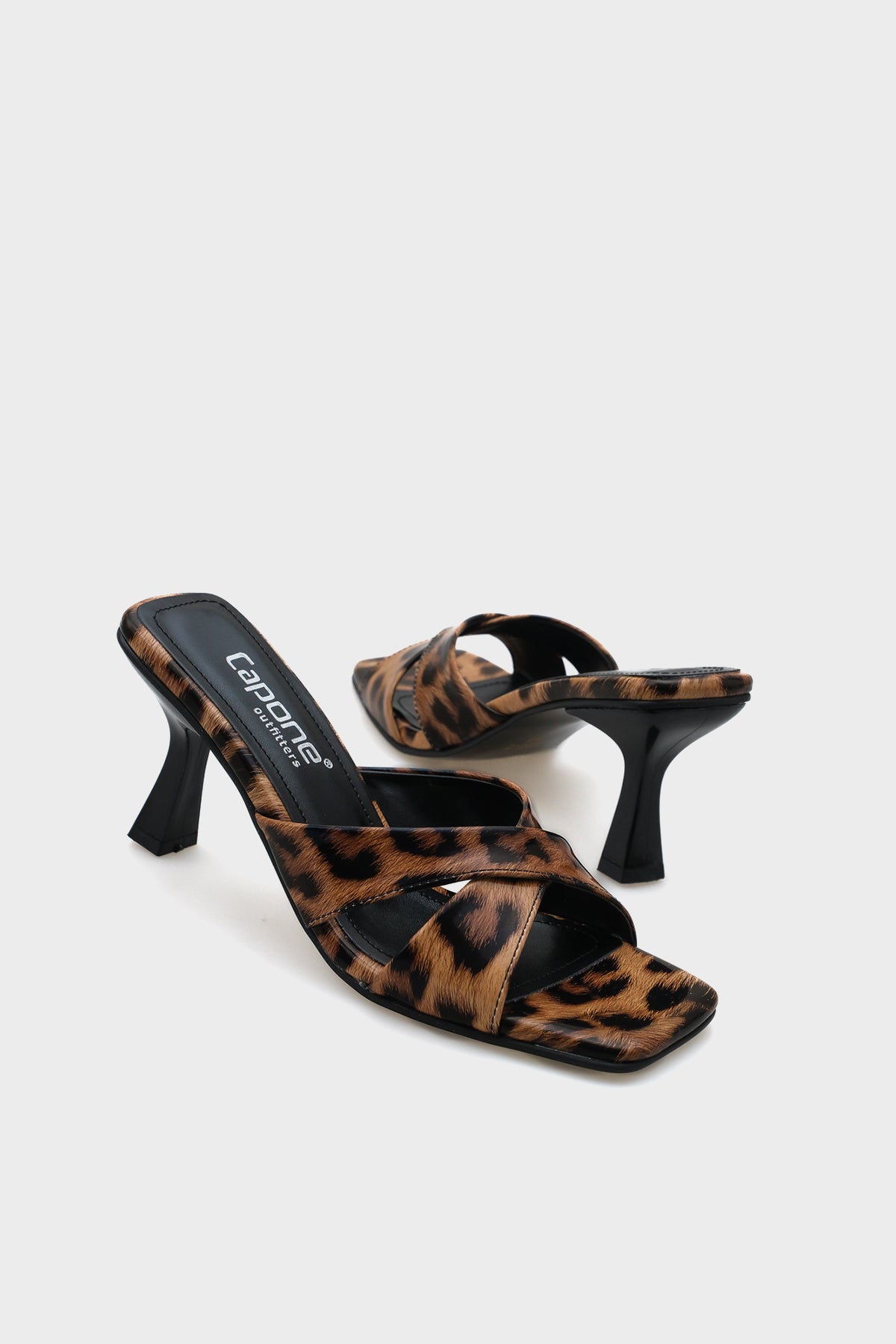 Mavis Küt Burunlu Çapraz Bantlı Orta Topuklu Kadın Terlik