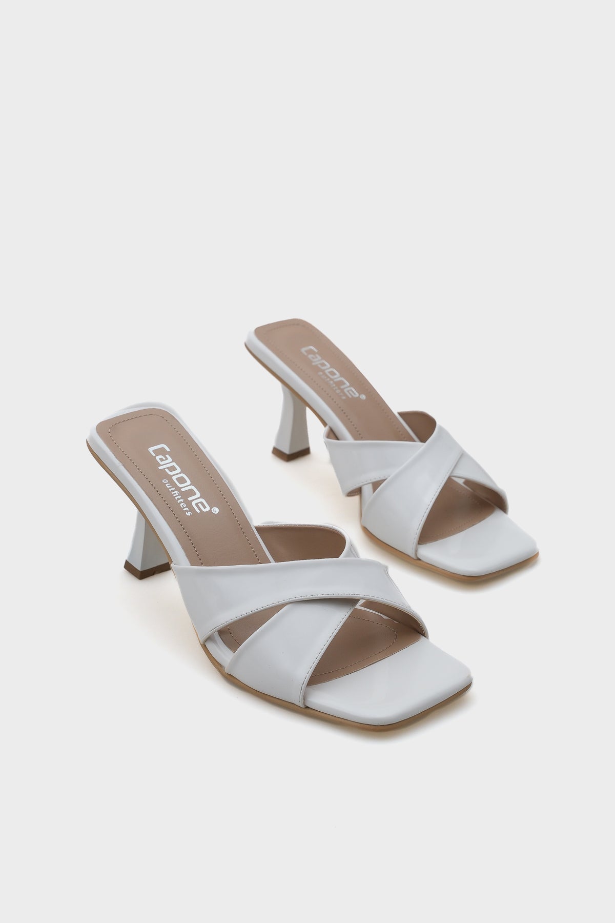 Mavis Küt Burunlu Rugan Çapraz Bantlı Orta Topuklu Kadın Terlik