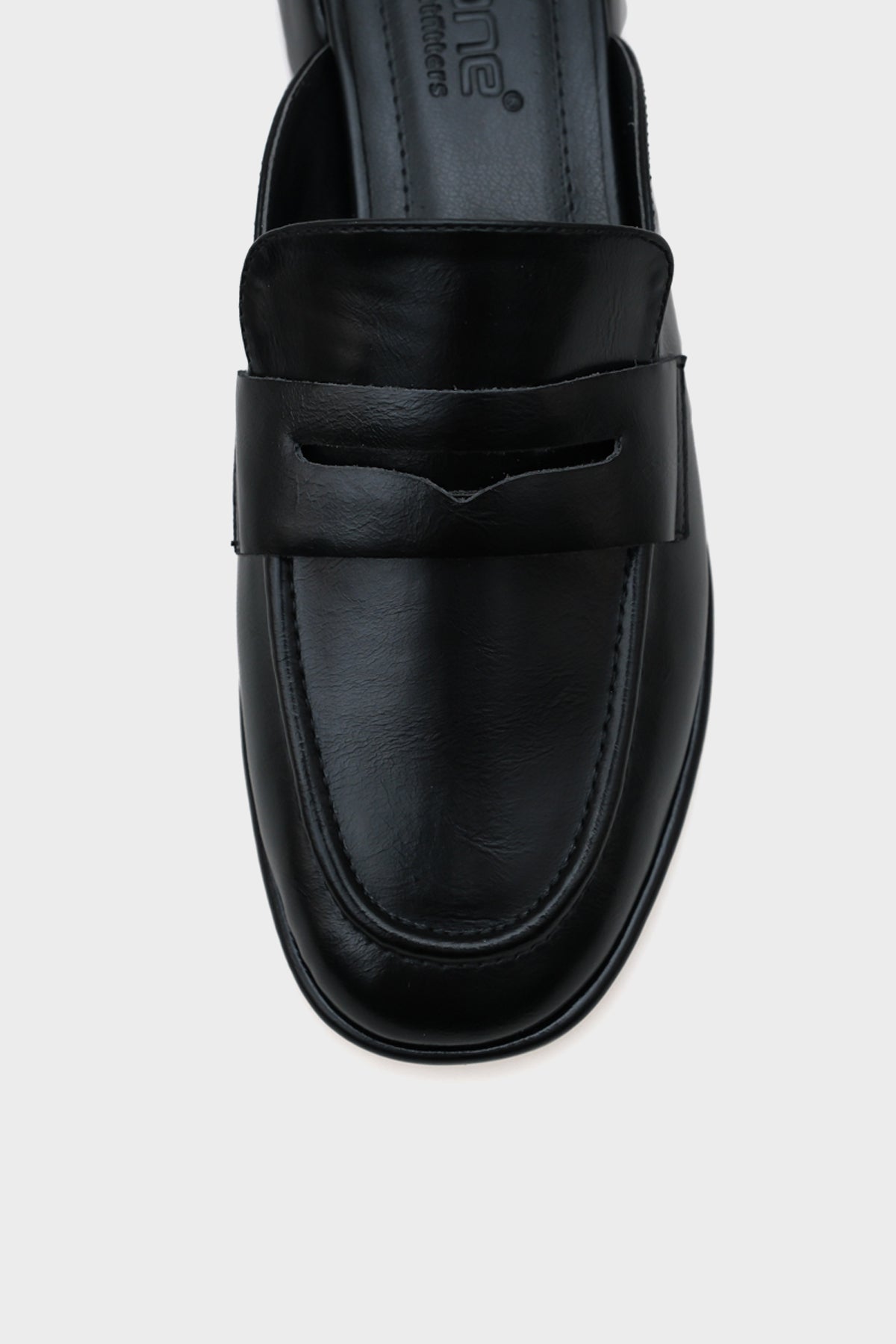 Max Burnu Kapalı Kadın Terlik