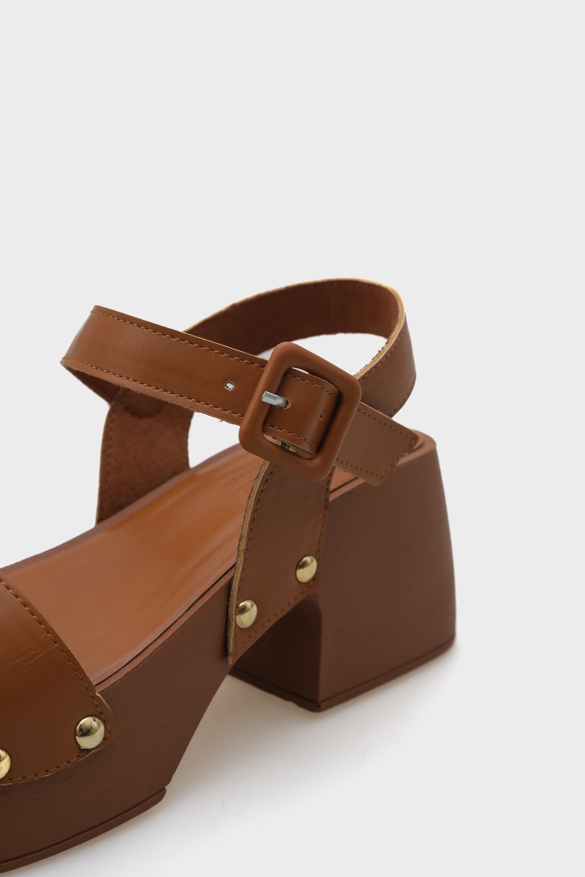 Dulce Küt Burunlu Tek Bant Platform Topuklu Kadın Sandalet