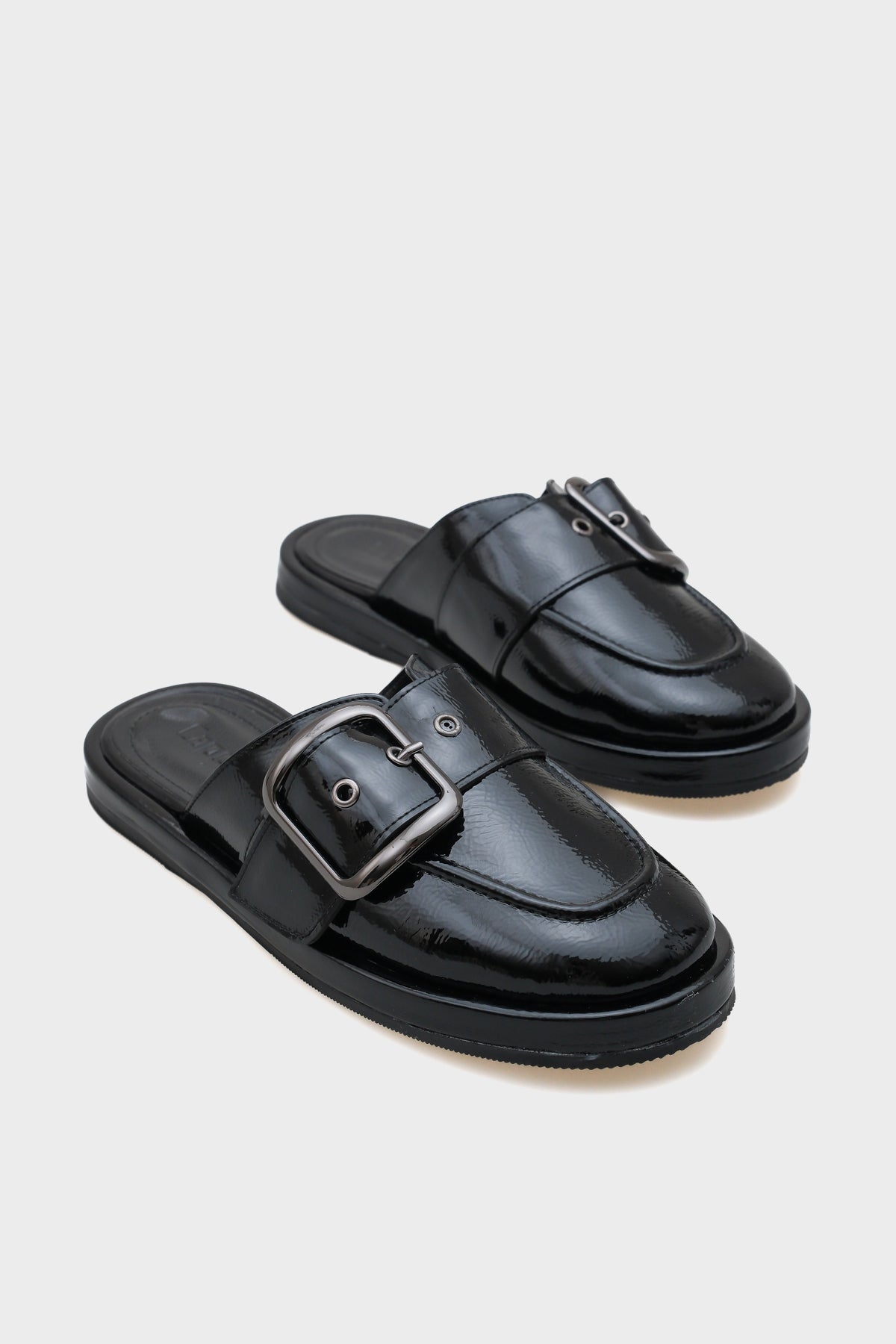 Melany Tokalı Burnu Kapalı Kadın Terlik