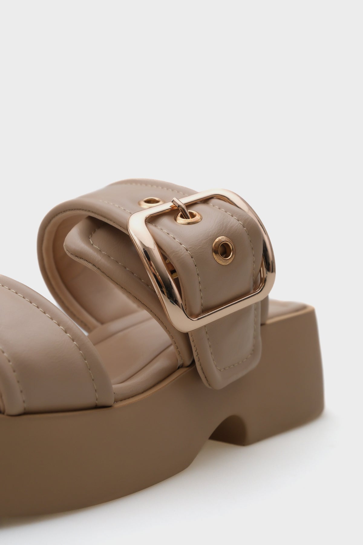 Merry Dolgu Topuklu Çift Bantlı Tokalı Kadın Konfor Terlik