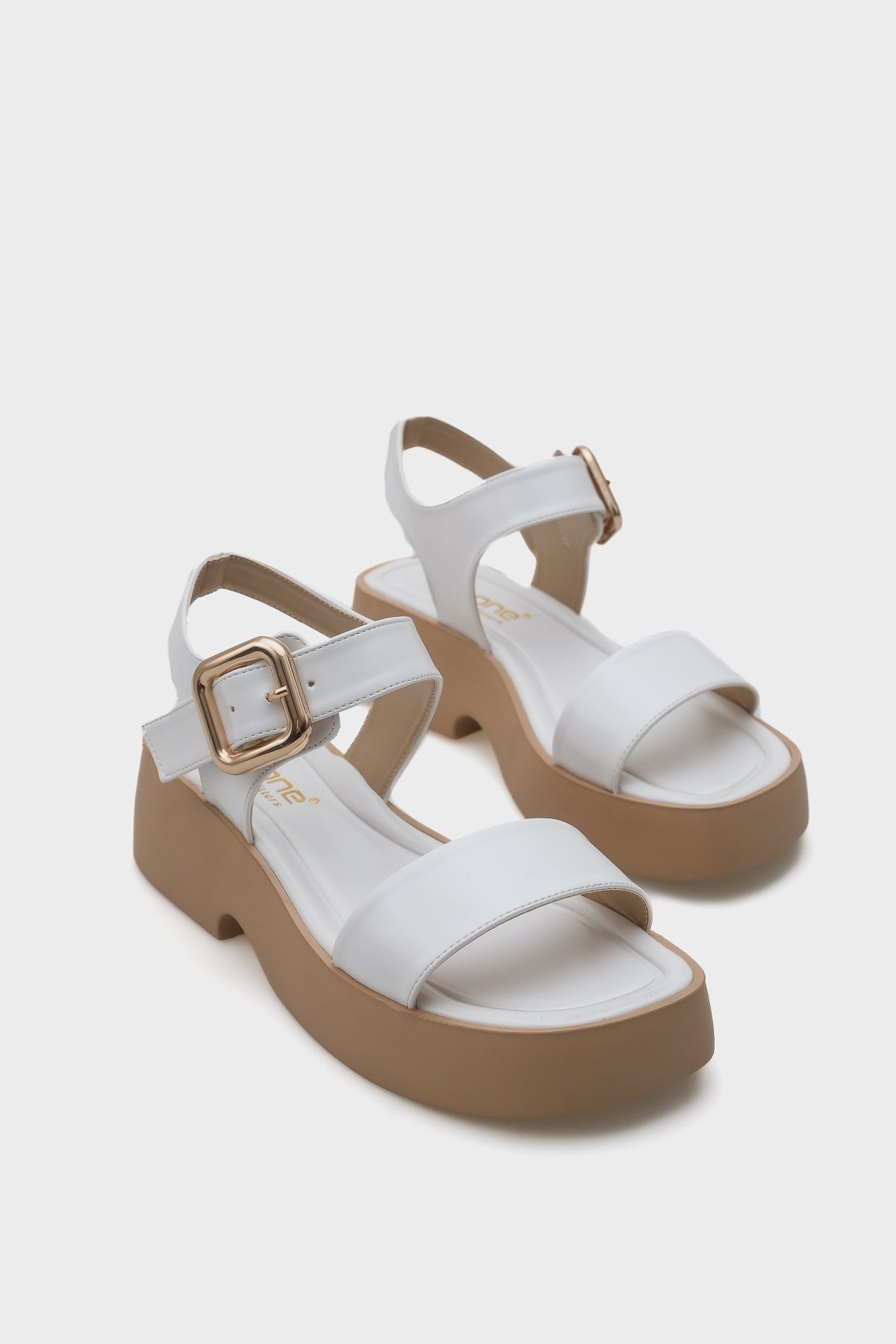 Eddie Dolgu Topuklu Tek Bantlı Tokalı Kadın Konfor Sandalet