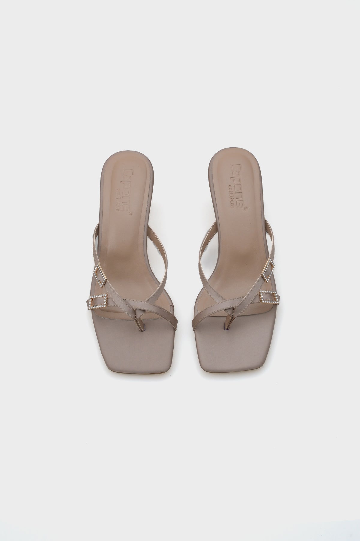 Milena Küt Burunlu Orta Topuklu Çift Taşlı Tokalı Saten Kadın Terlik