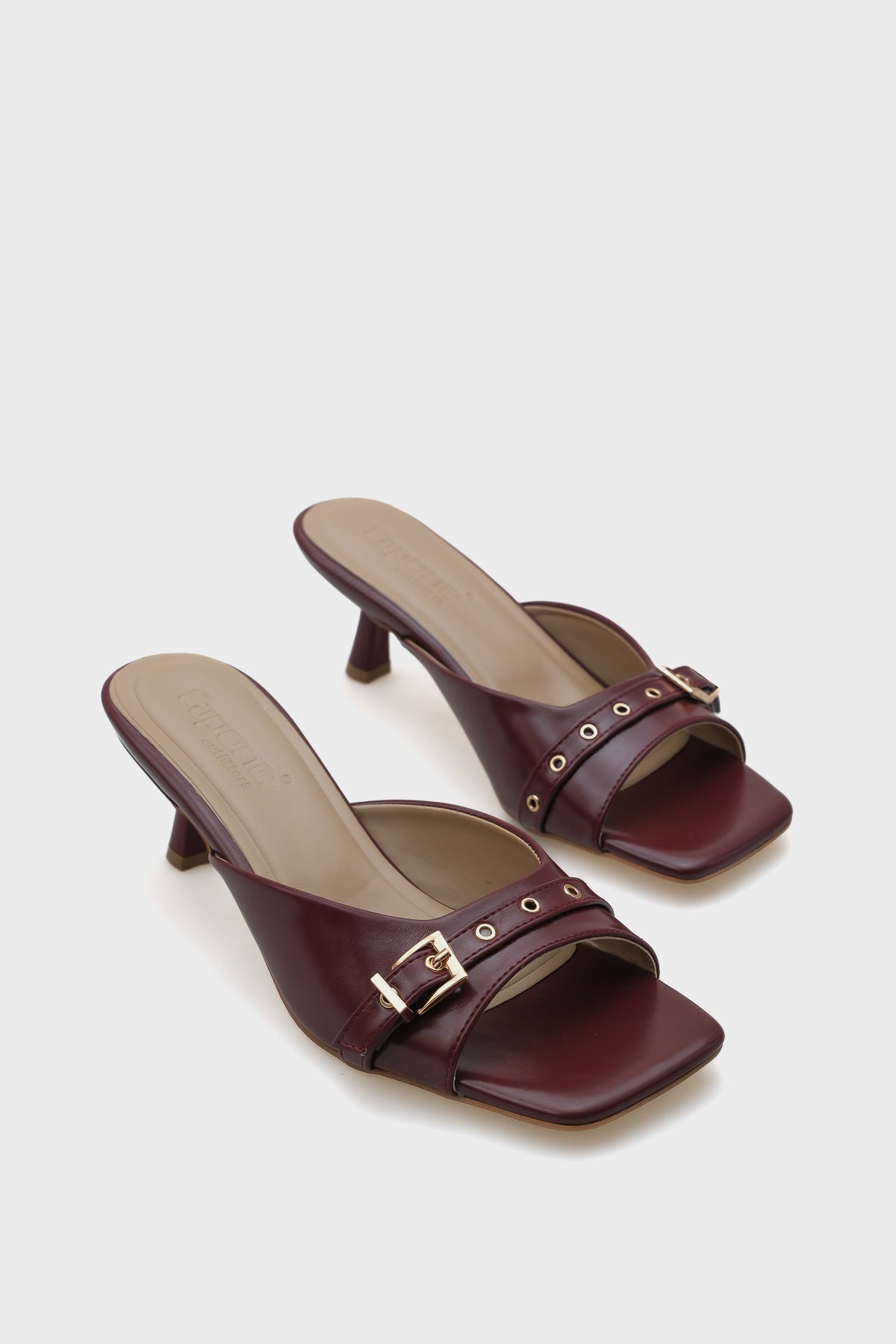 Millie Küt Burunlu Orta Topuklu Metal Tokalı Kadın Terlik