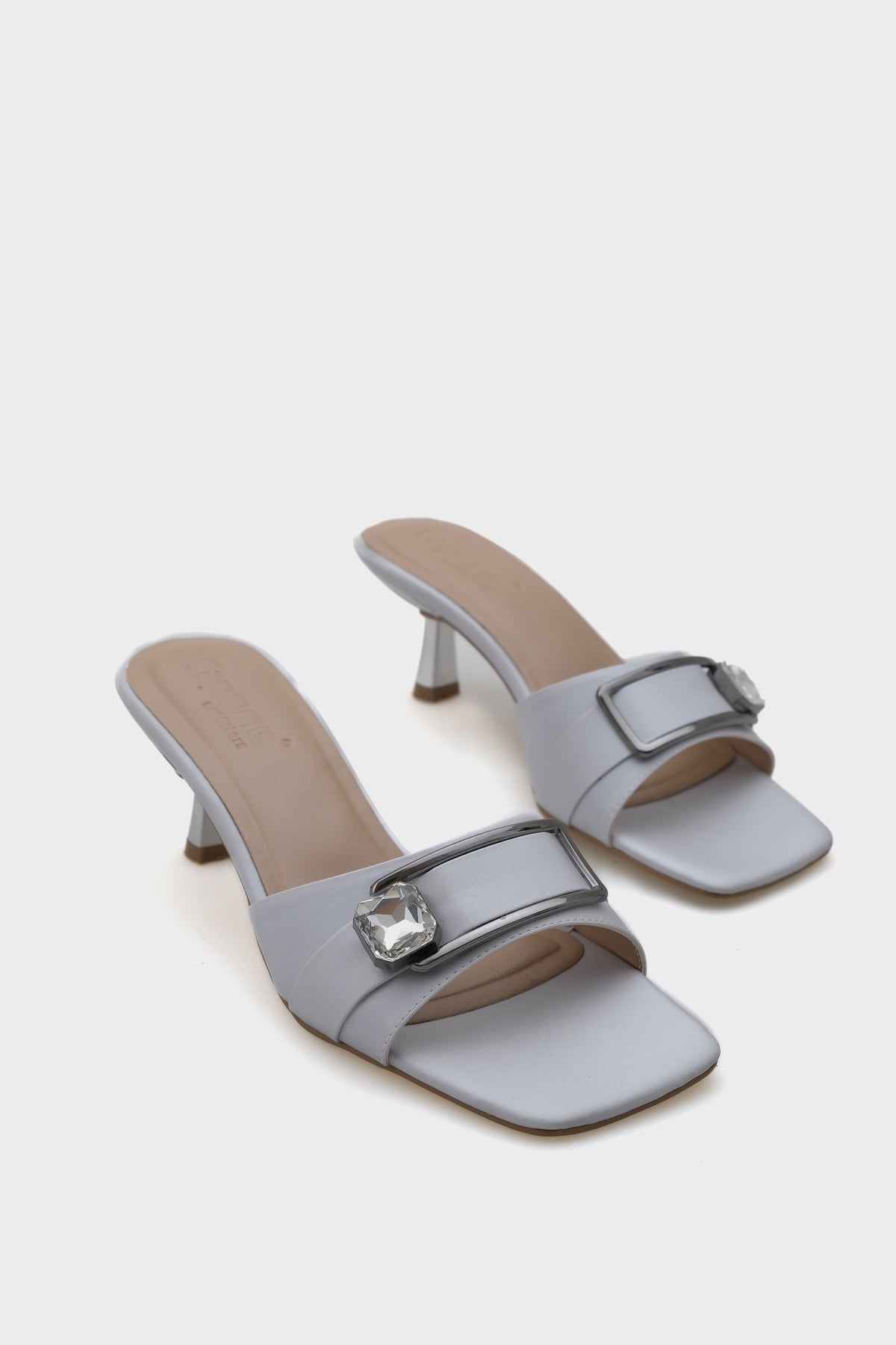 Mina Küt Burunlu Orta Topuklu Taşlı Tek Bantlı Kadın Terlik