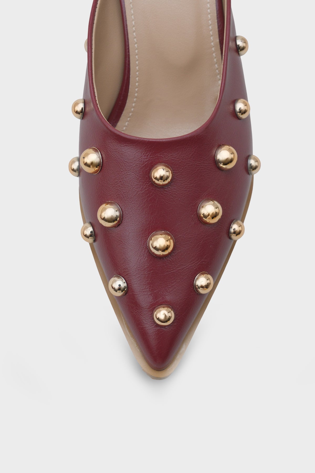 Meredith Sivri Burunlu Metal Aksesuarlı Burnu Kapalı Kadın Terlik