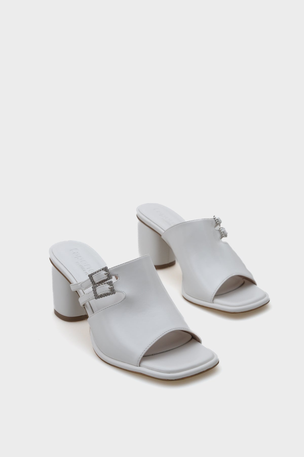 Mona Küt Burunlu Orta Topuklu Çift Taşlı Tokalı Kadın Terlik