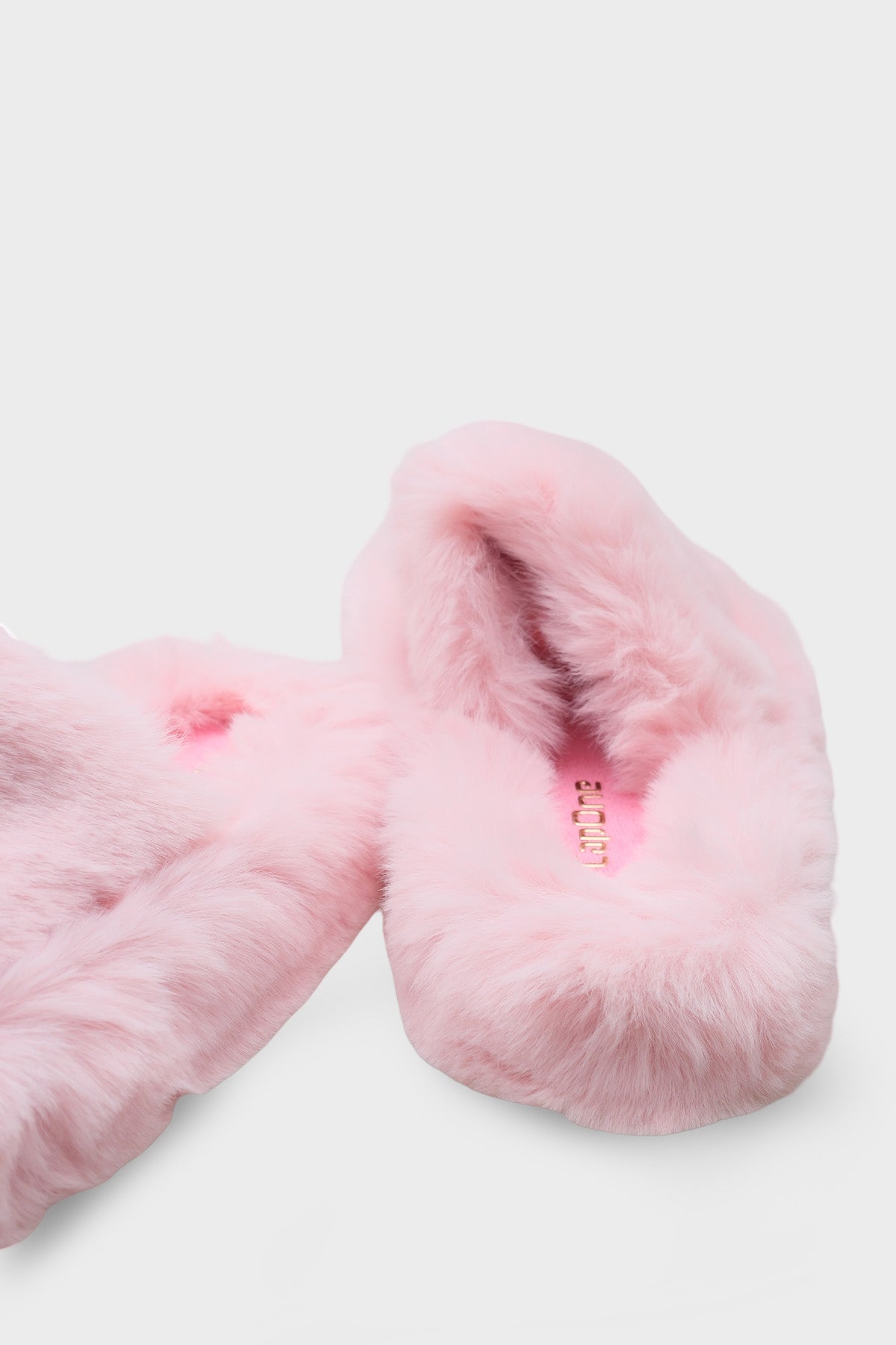 Nyssa Peluş Tüylü Kadın Ev Terliği