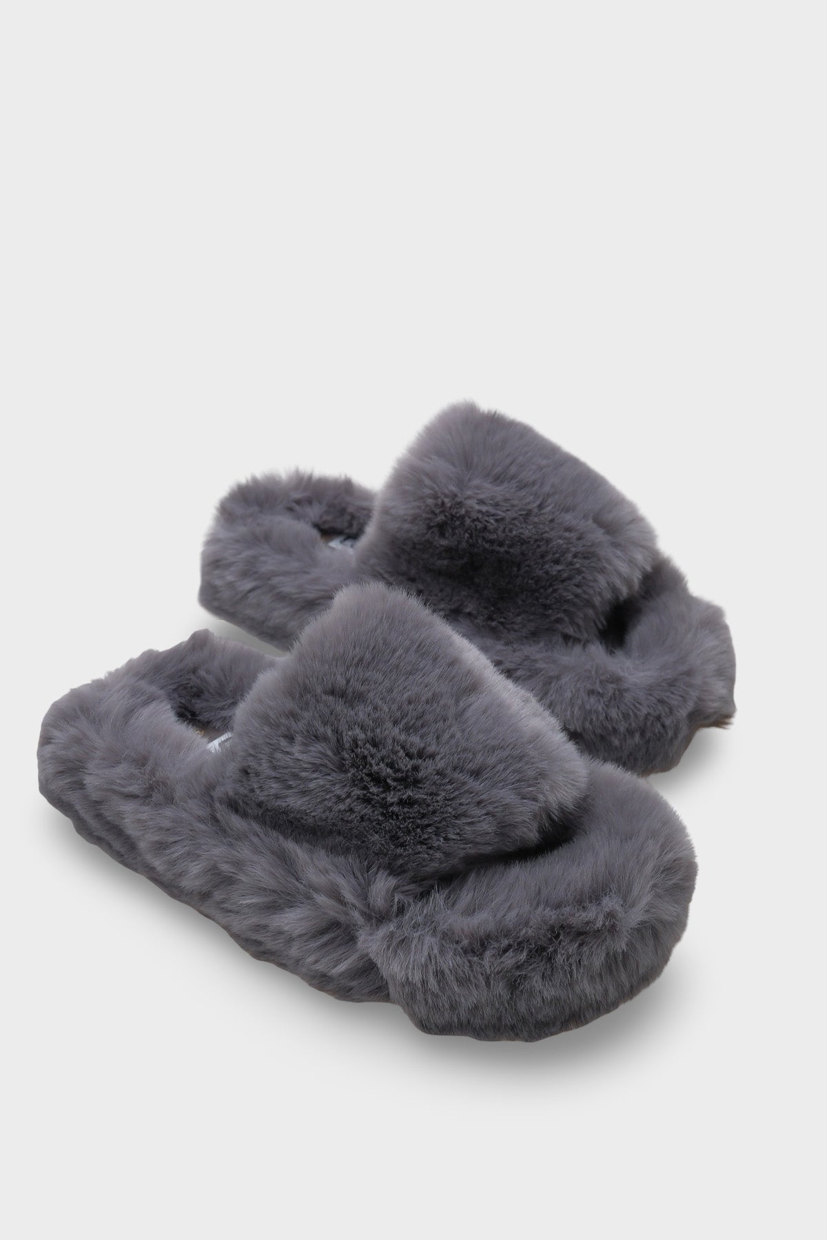 Nyssa Peluş Tüylü Kadın Ev Terliği