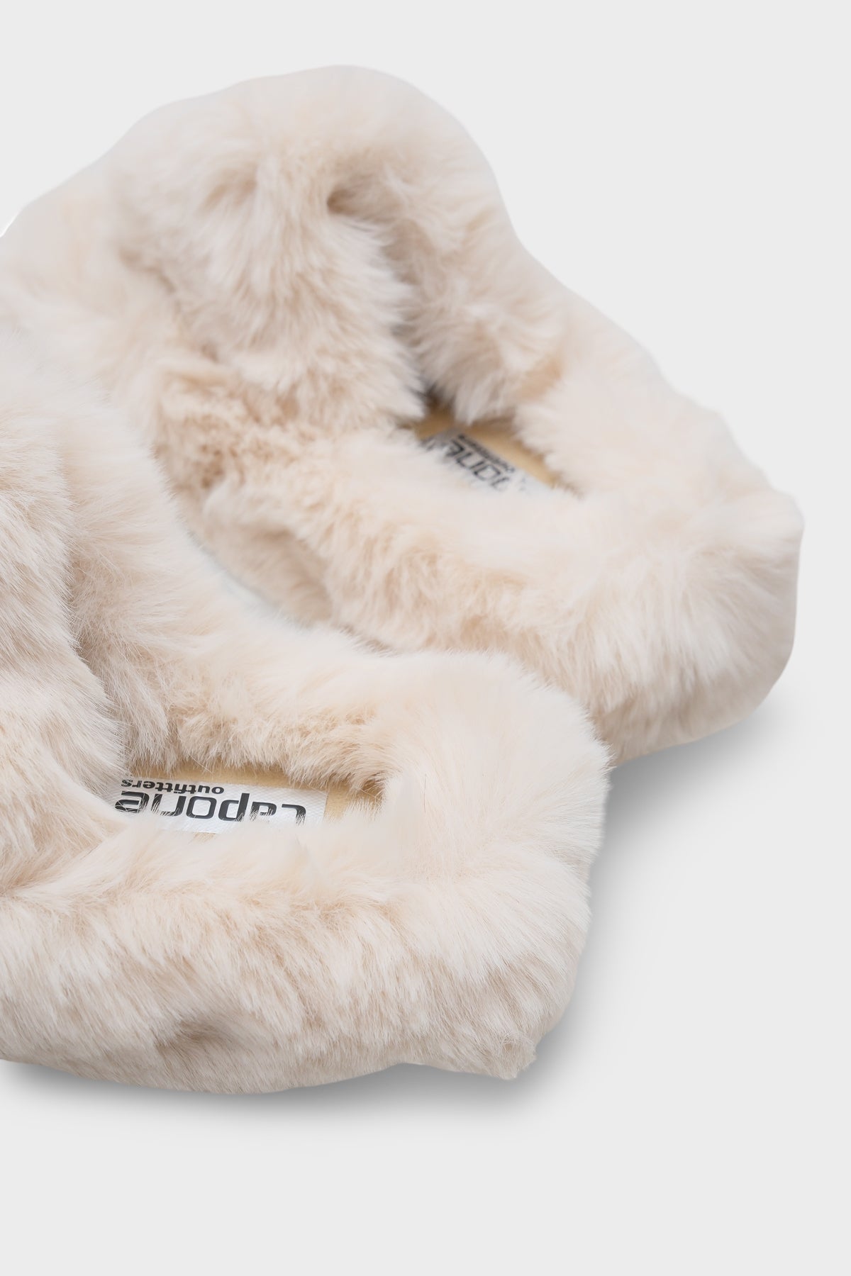 Nyssa Peluş Tüylü Kadın Ev Terliği