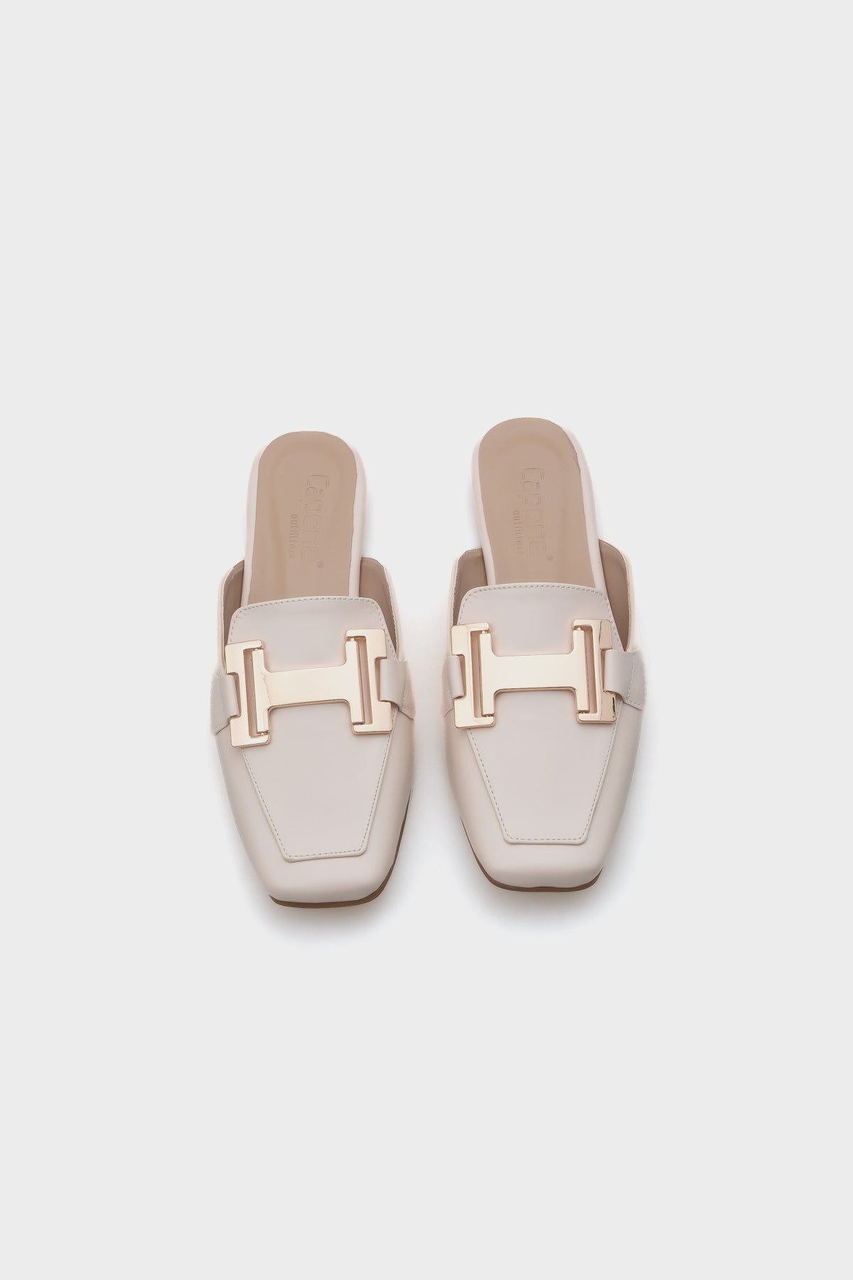 Nana Küt Burunlu Metal Aksesuarlı Kadın Terlik