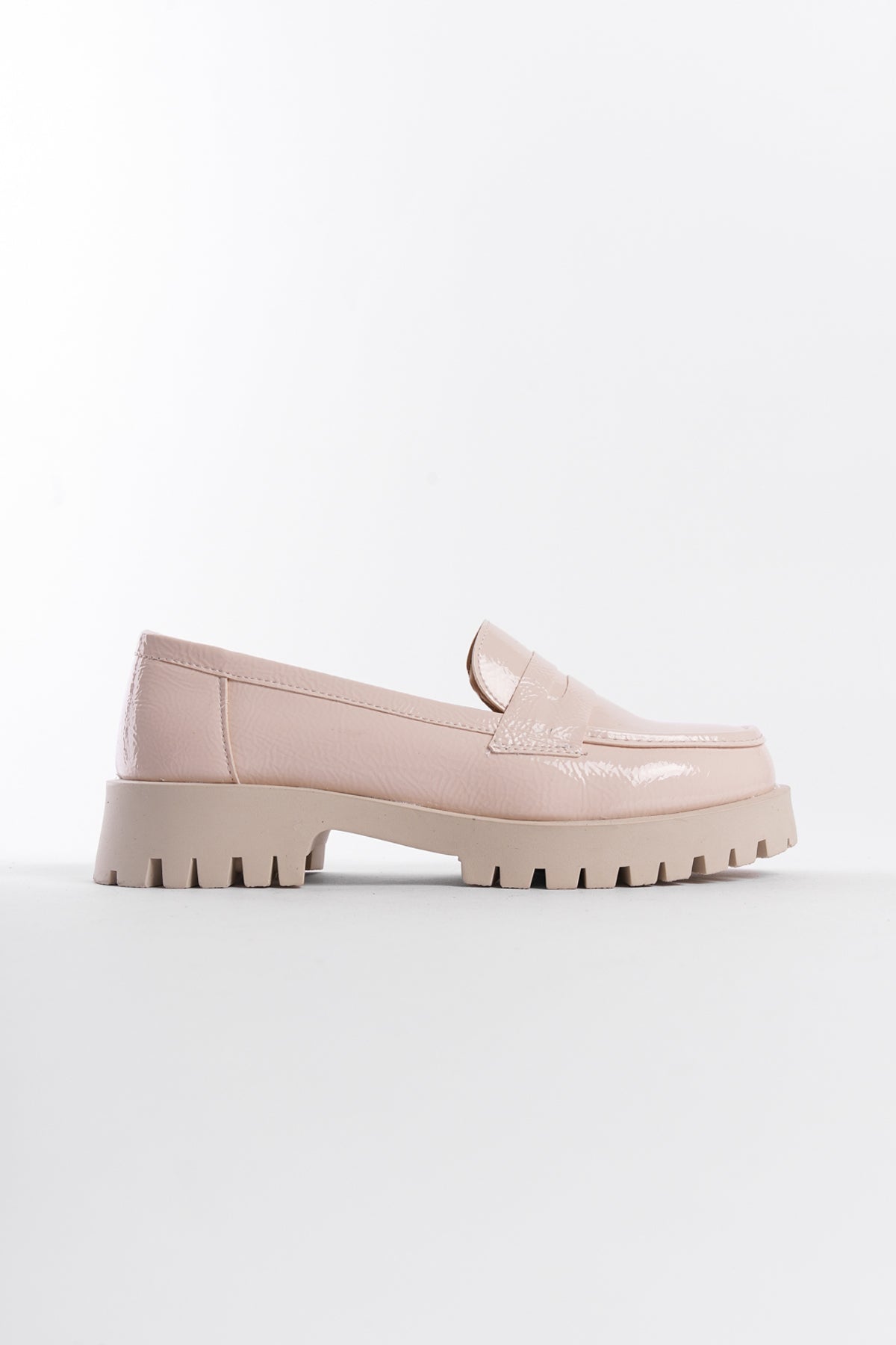 Trak Tabanlı Kadın Loafer
