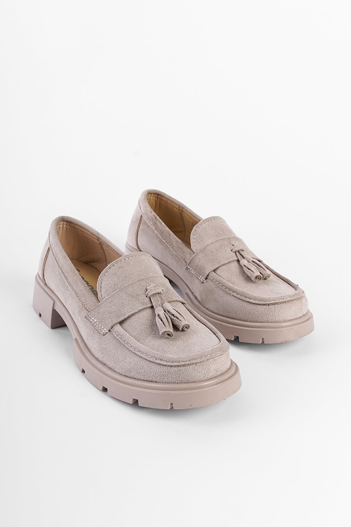 Elga Trak Tabanlı Püsküllü Kadın Loafer