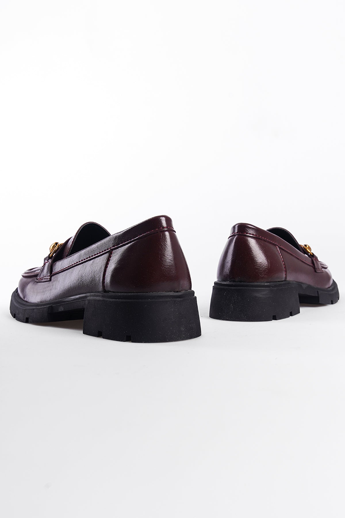 Trak Tabanlı Metal Tokalı Kadın Loafer