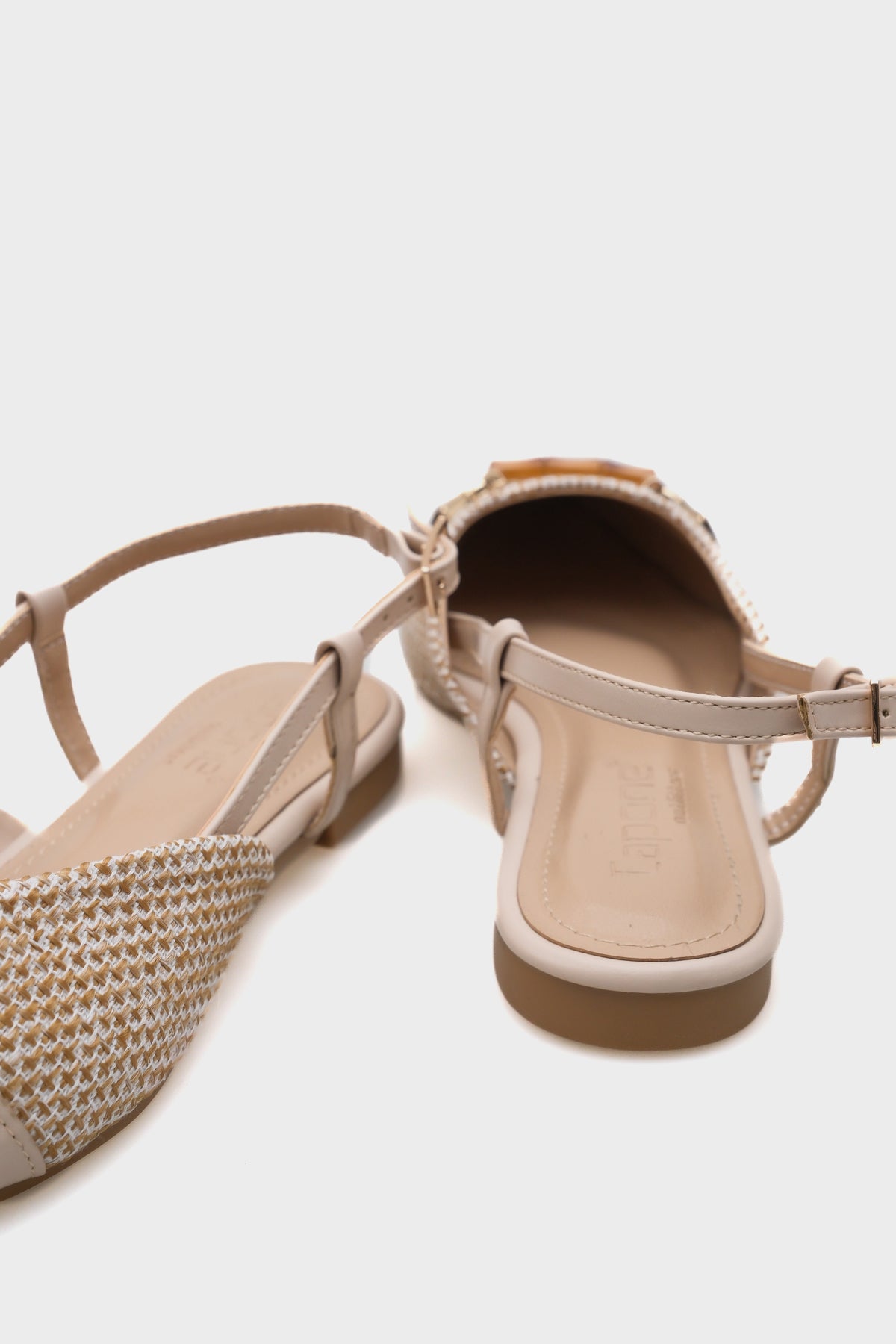 Aria Hasır Ahşap Tokalı Kadın Babet