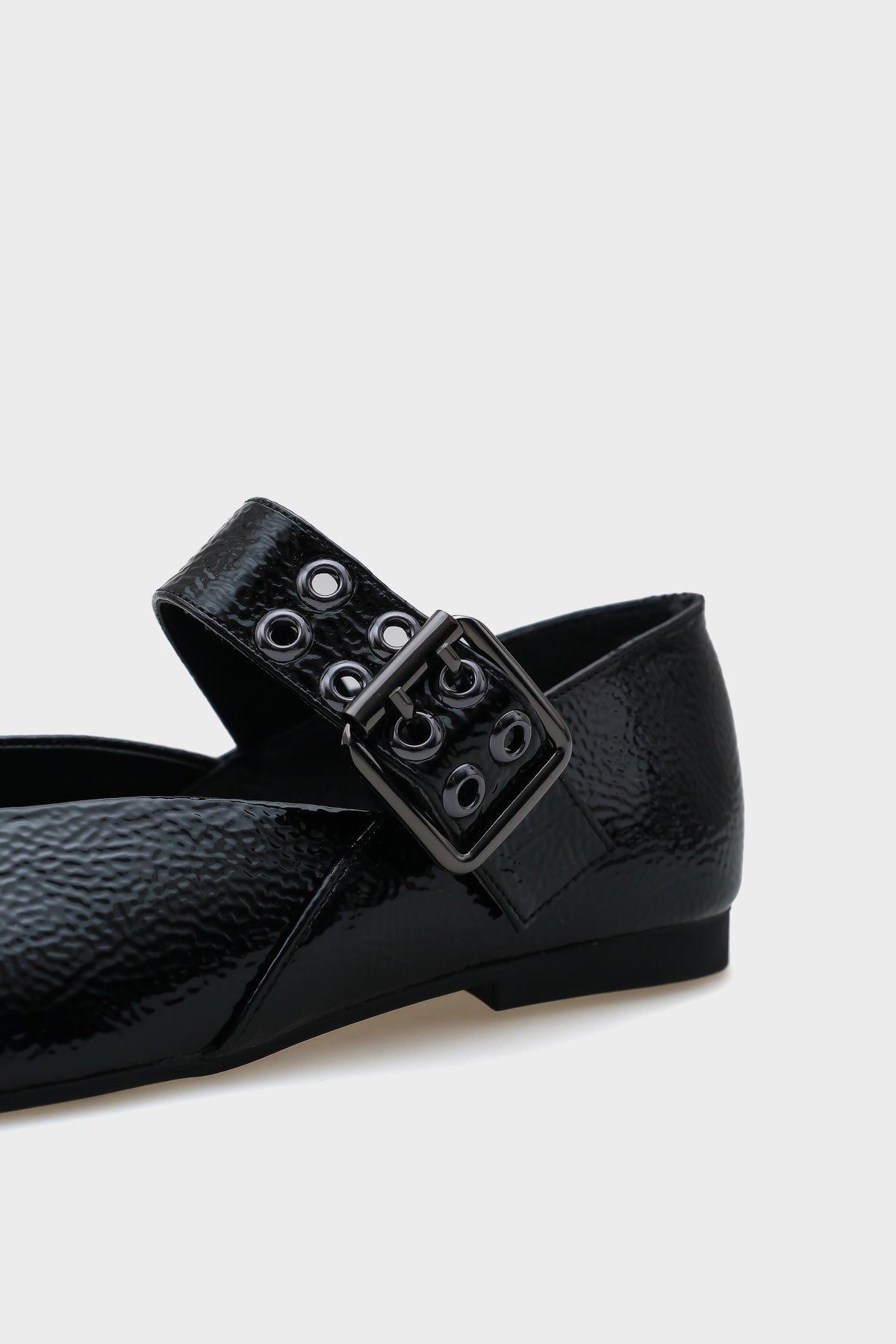 Arlina Tek Bant Kemerli Kadın Babet