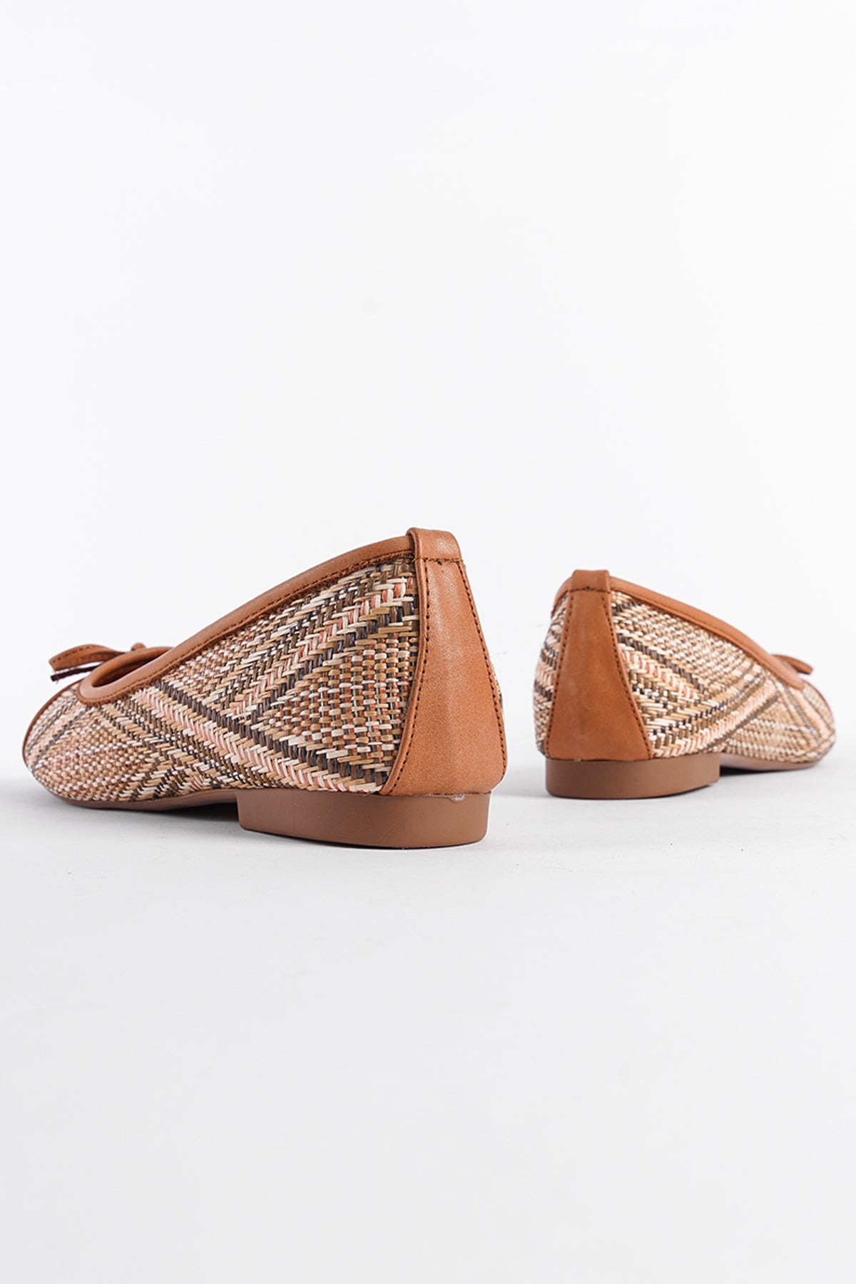 Hasır Hakiki Deri Fiyonklu Yuvarlak Burunlu Kadın Babet