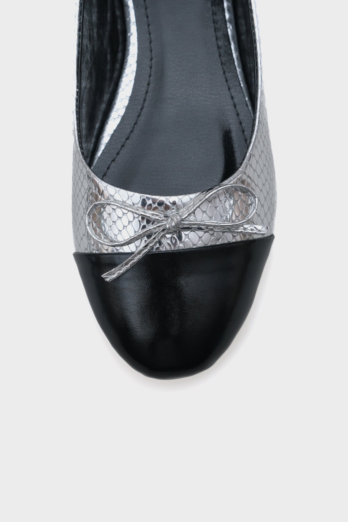 Asia Yuvarlak Burunlu İki Parçalı Kadın Babet