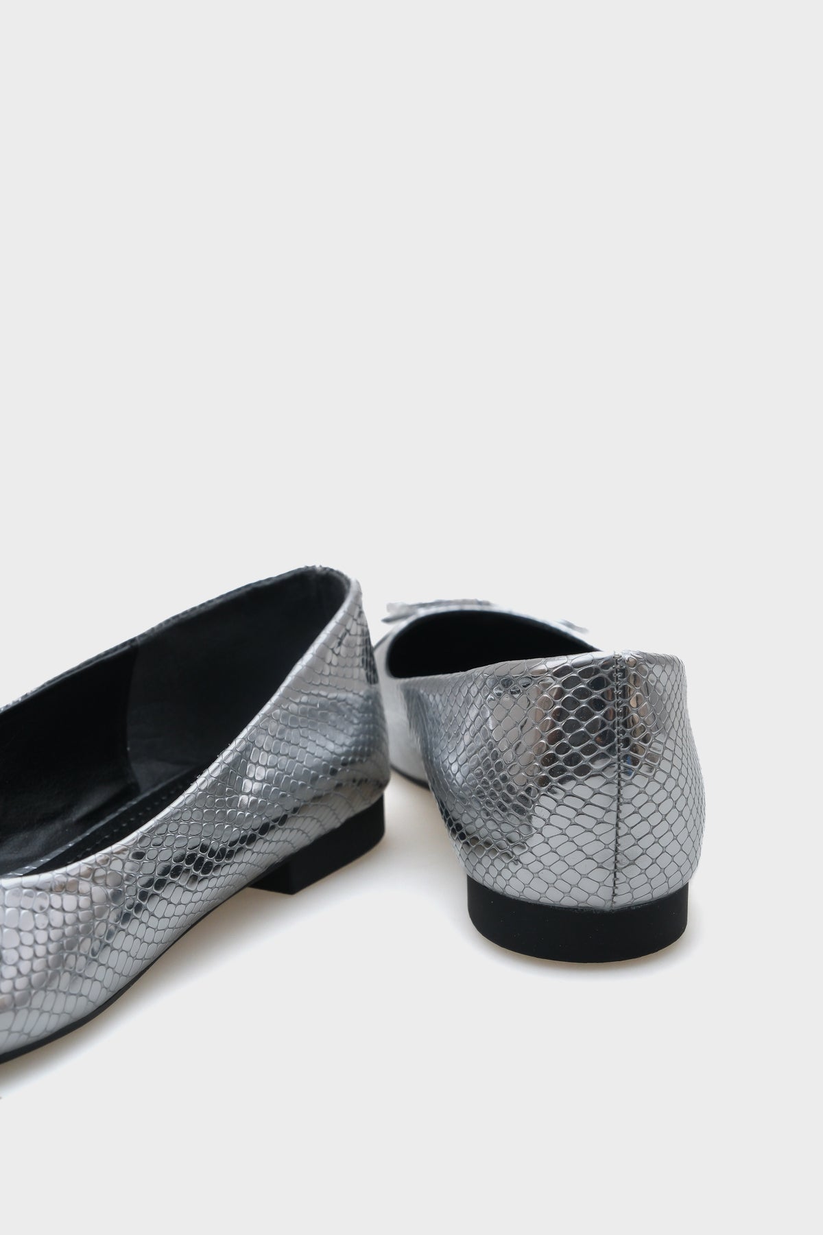 Asia Yuvarlak Burunlu İki Parçalı Kadın Babet