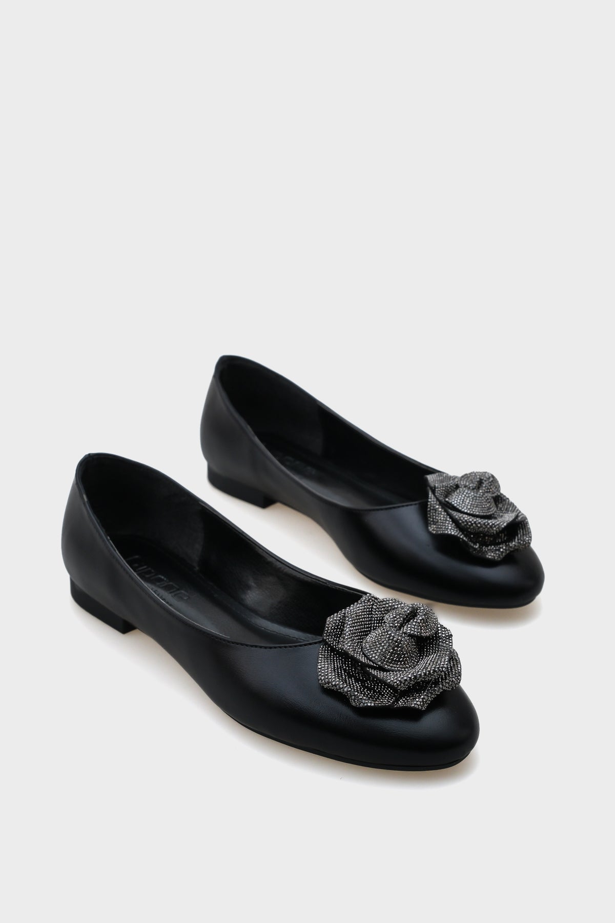 Audrey Yuvarlak Burunlu Taşlı Çiçekli Kadın Babet