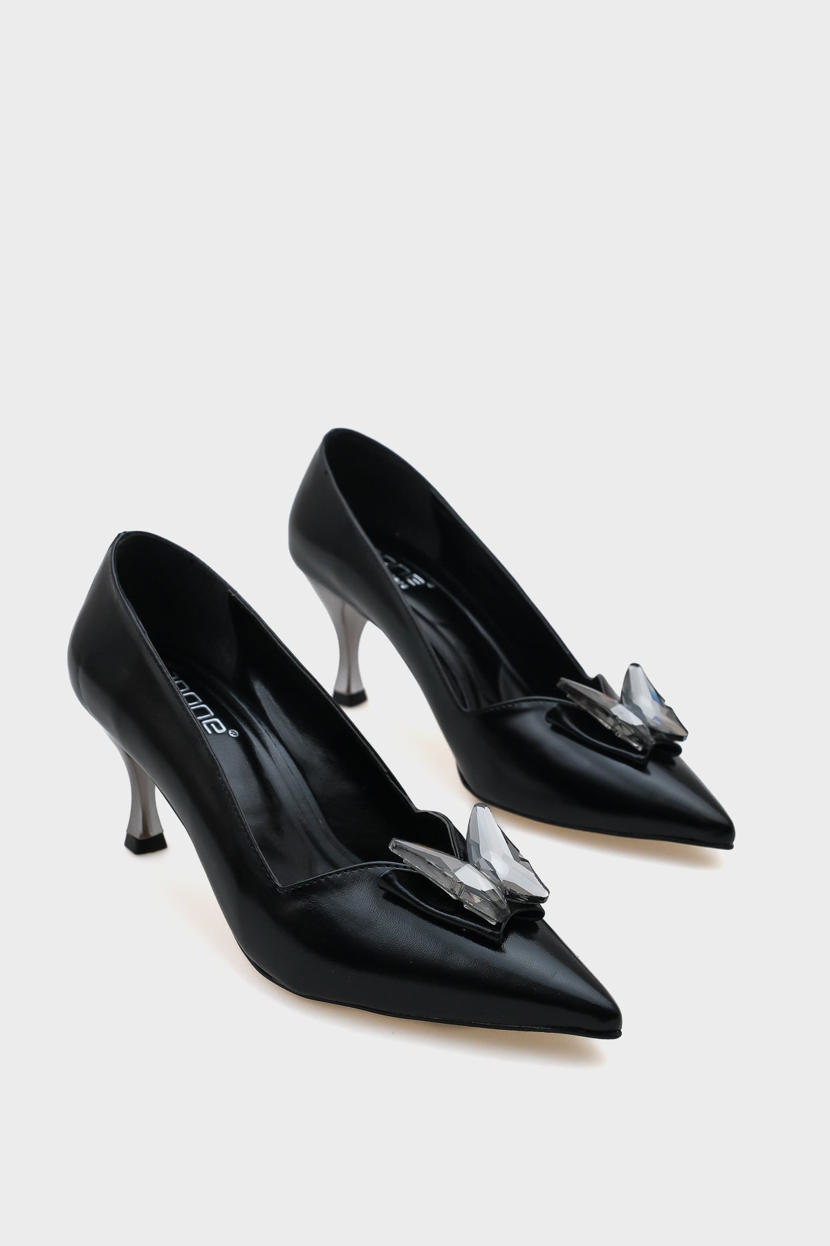 Hillary Orta Topuklu Sivri Burunlu Kelebekli Kadın Ayakkabı