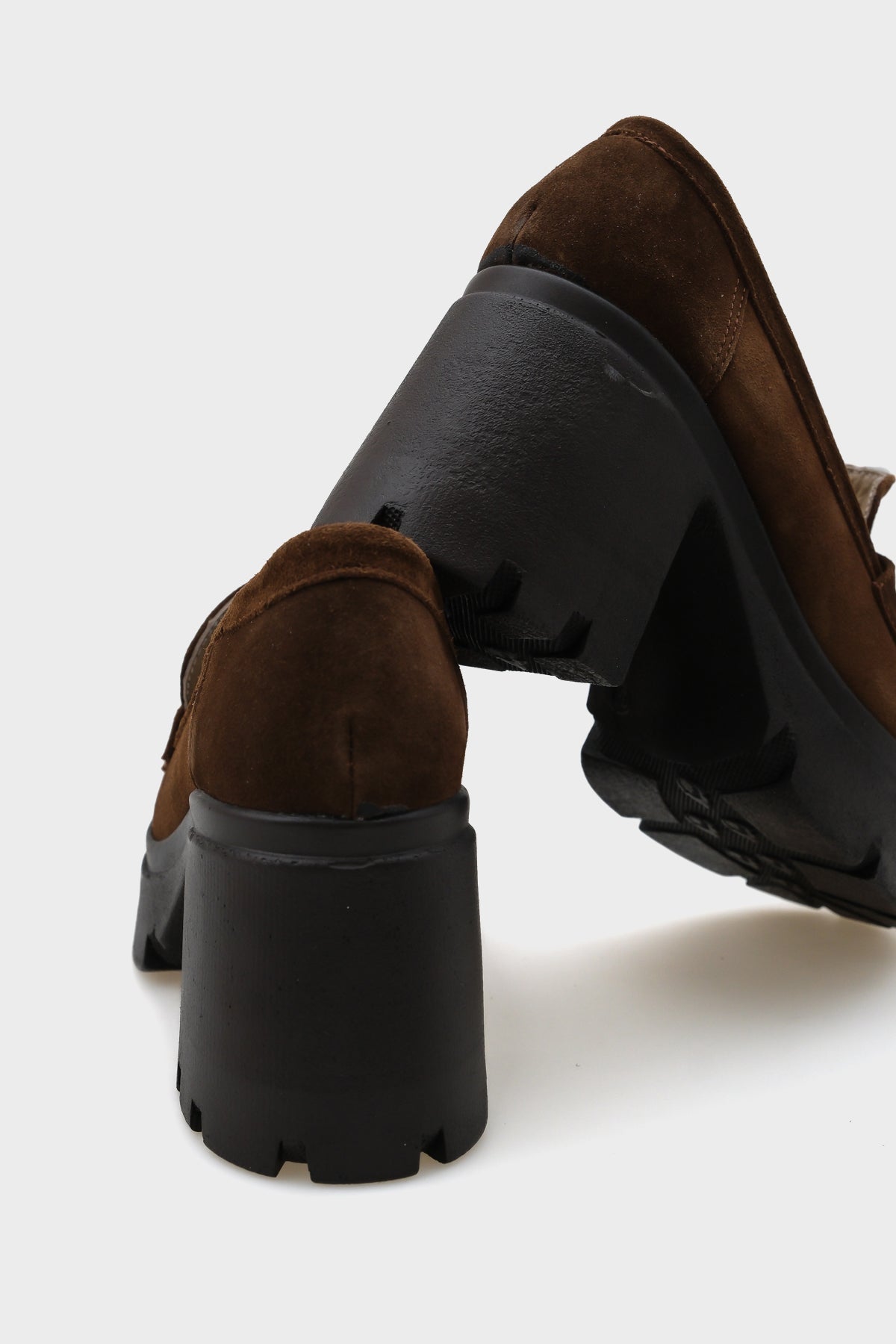 Püsküllü Yüksek Tabanlı Deri Kadın Loafer Ayakkabı