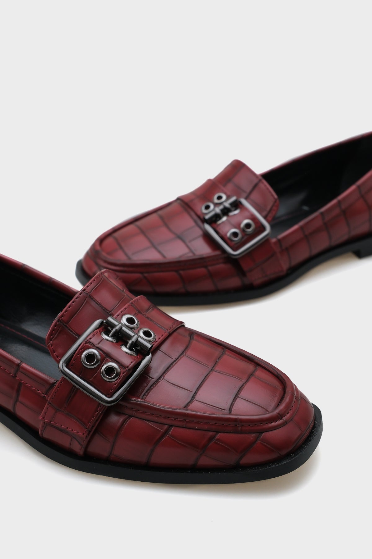 Carla Metal Tokalı Kadın Loafer Ayakkabı
