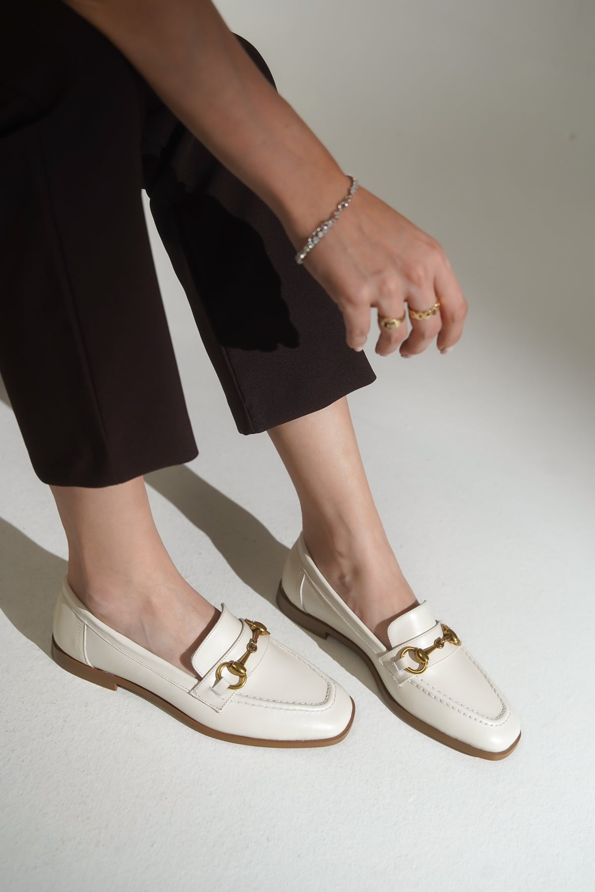 Carly Hakiki Deri Metal Tokalı Kadın Loafer Ayakkabı