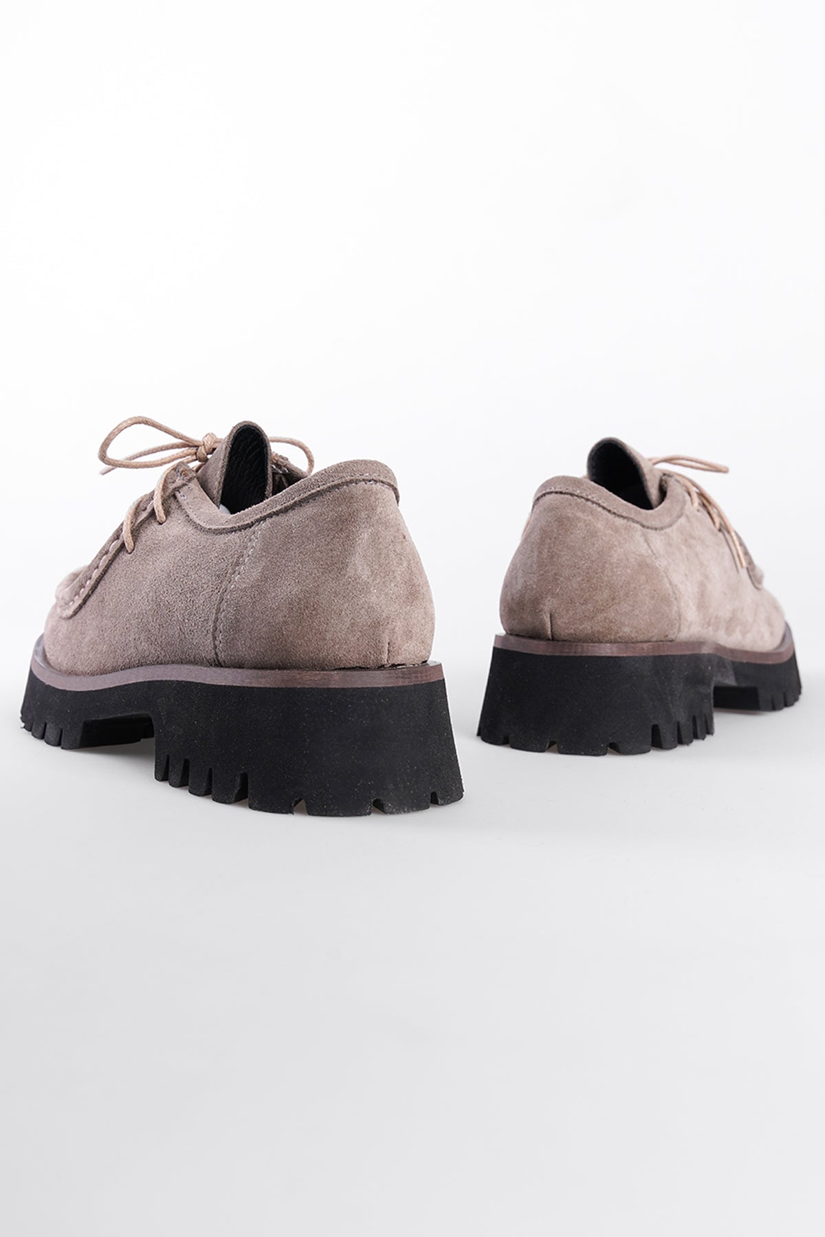 Hakiki Süet Deri Bağcıklı Kadın Loafer