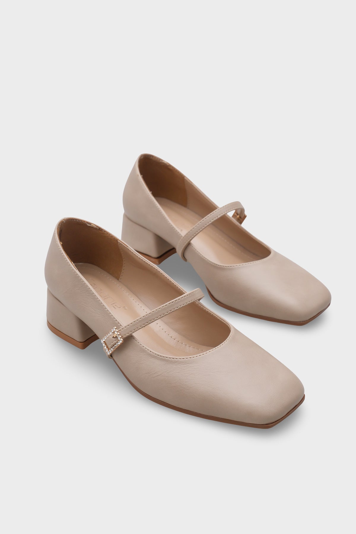 Küt Burunlu Kısa Topuklu Bantlı Mary Jane Kadın Ayakkabı