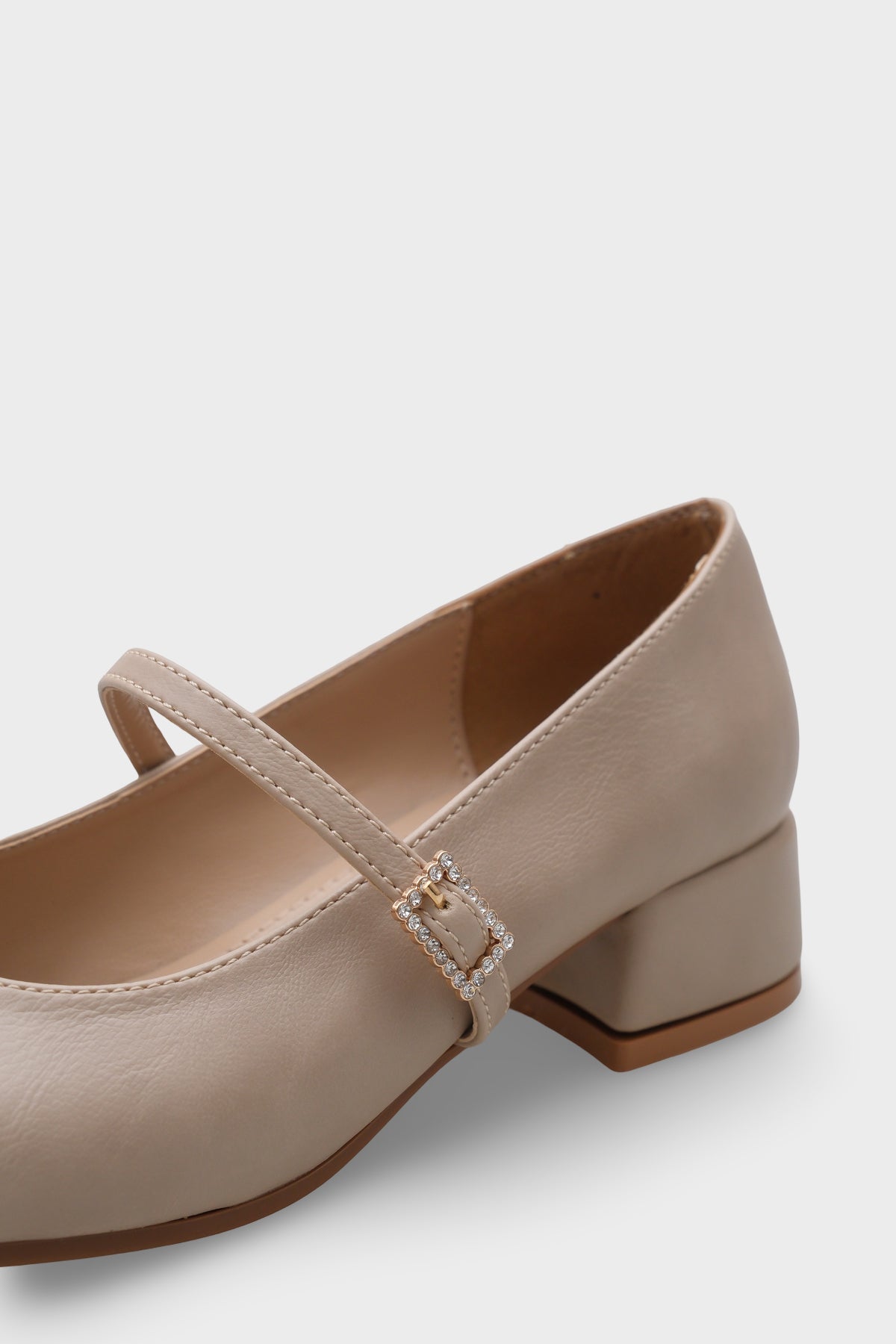 Küt Burunlu Kısa Topuklu Bantlı Mary Jane Kadın Ayakkabı