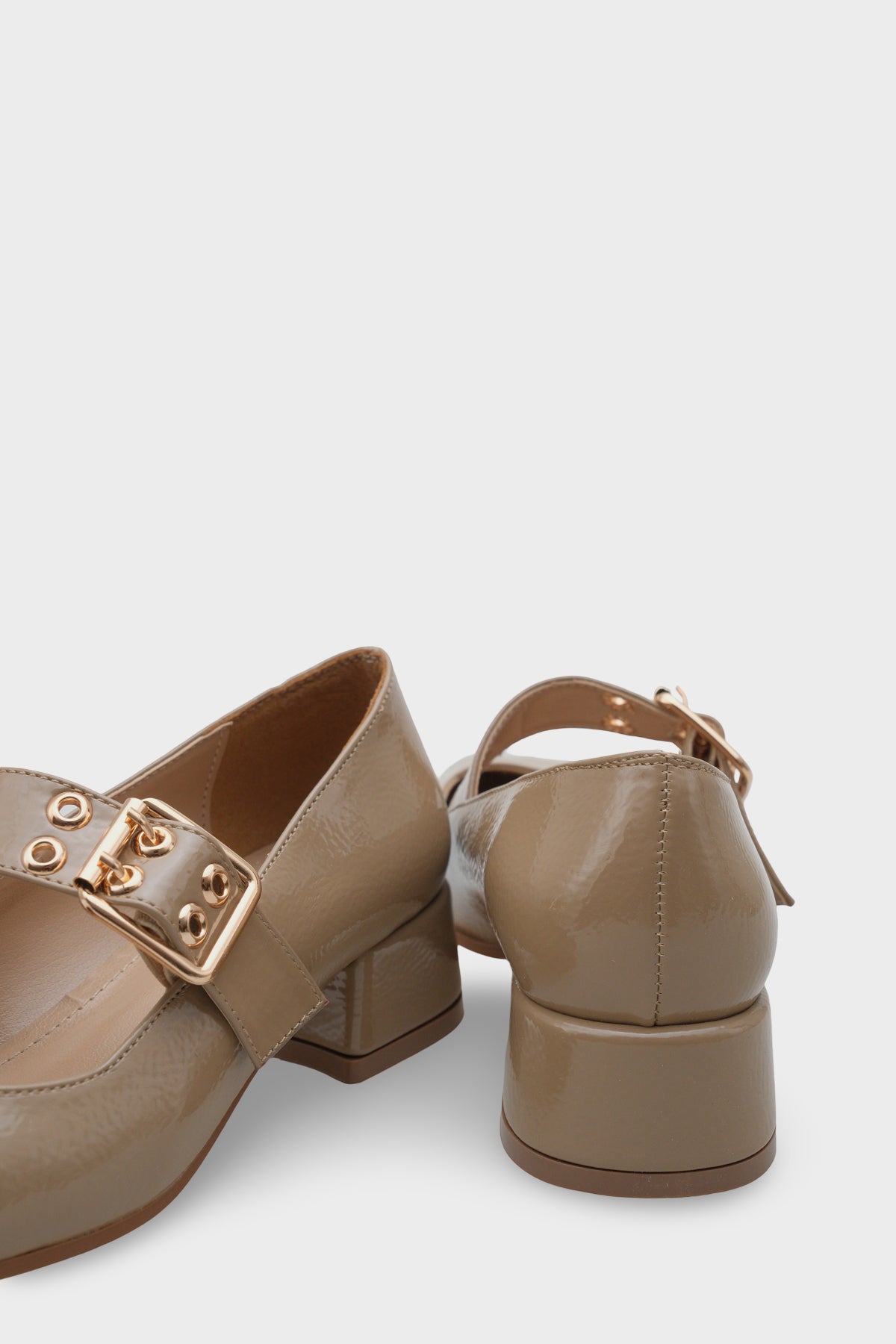 Keri Küt Burunlu Kısa Topuklu Bantlı Mary Jane Kadın Ayakkabı