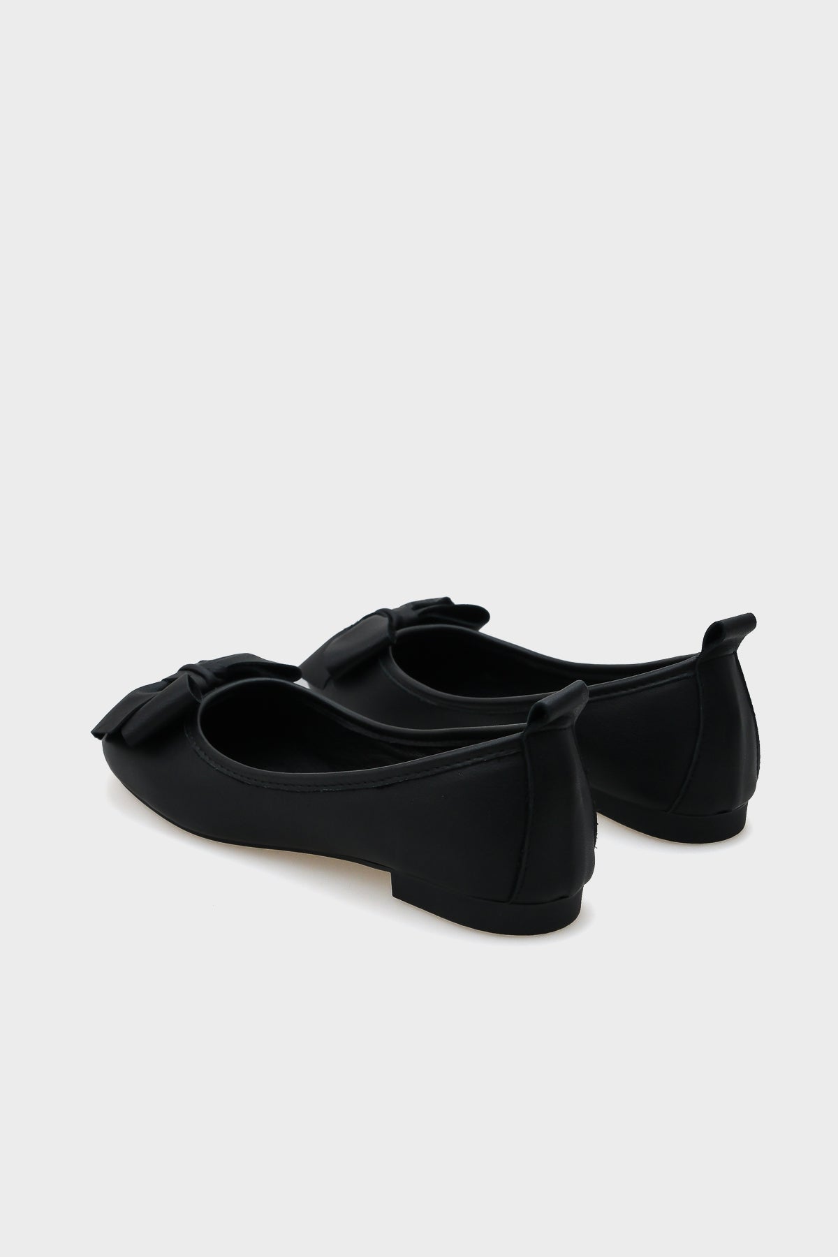 Bliss Kadın Hakiki Deri Fiyonk Aksesuarlı Babet