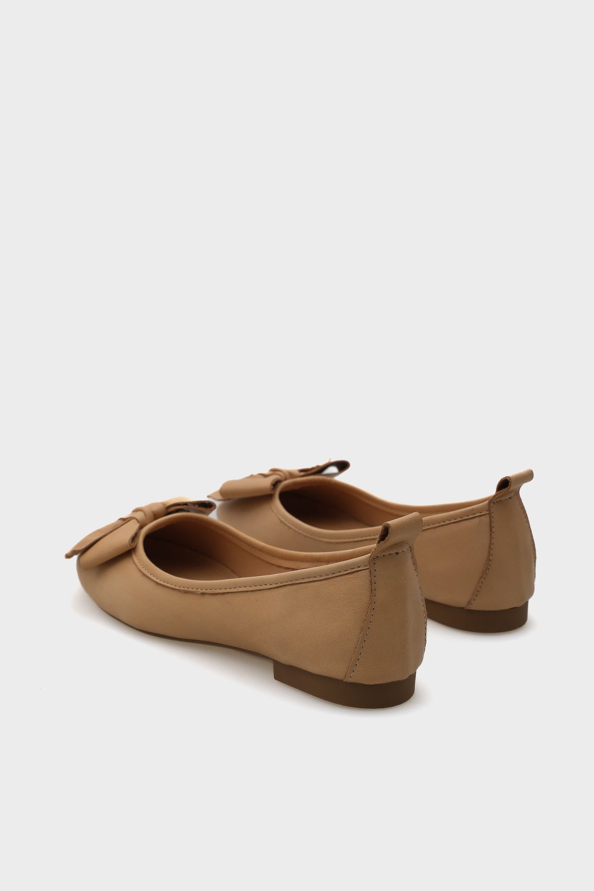 Bliss Kadın Hakiki Deri Fiyonk Aksesuarlı Babet