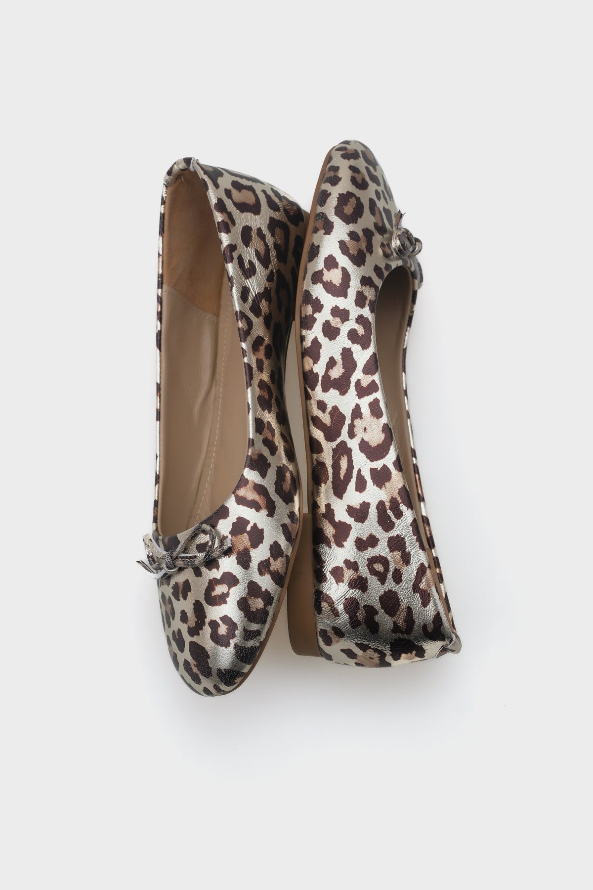 Bloom Hakiki Deri Fiyonklu Yuvarlak Burunlu Kadın Babet