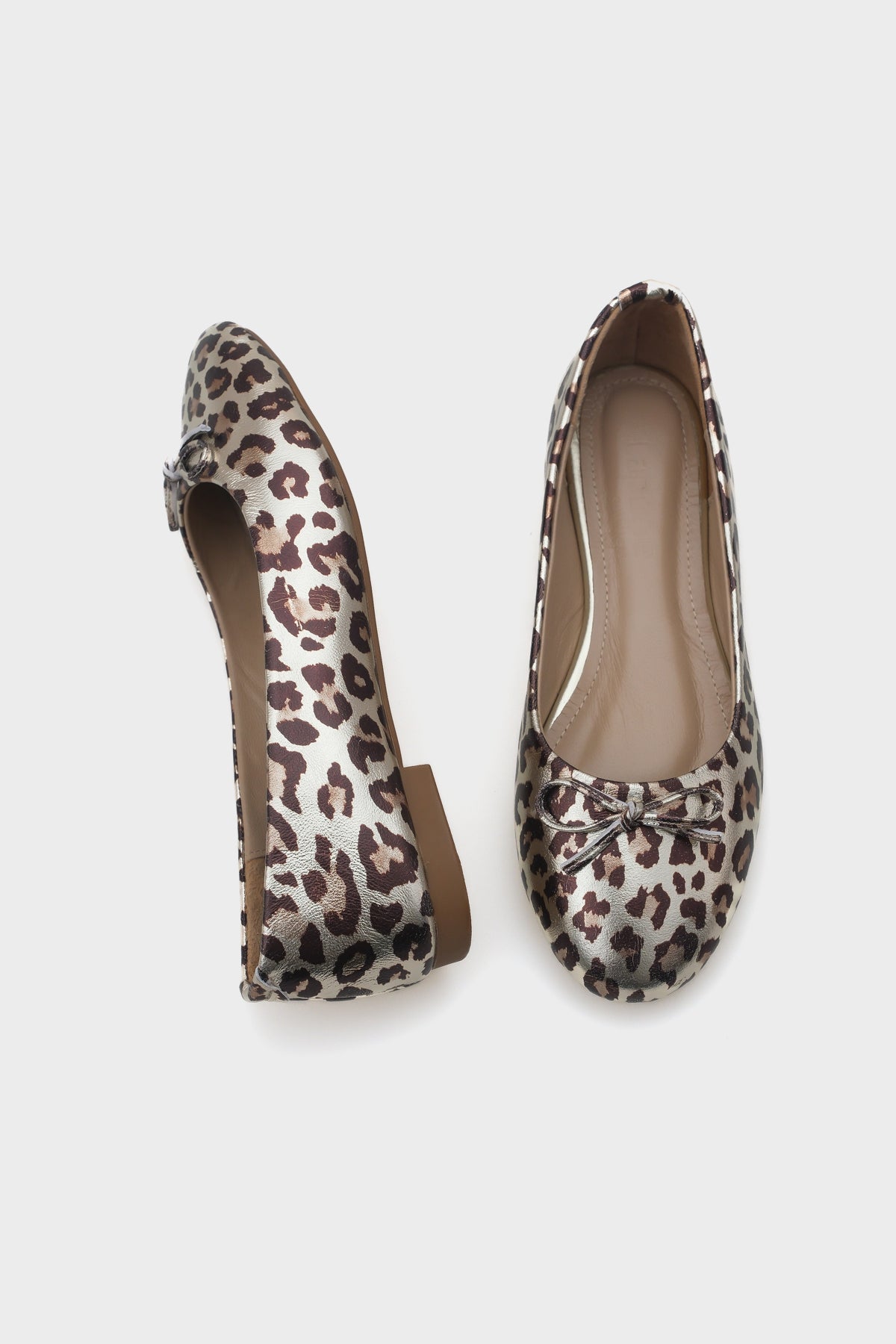 Bloom Hakiki Deri Fiyonklu Yuvarlak Burunlu Kadın Babet