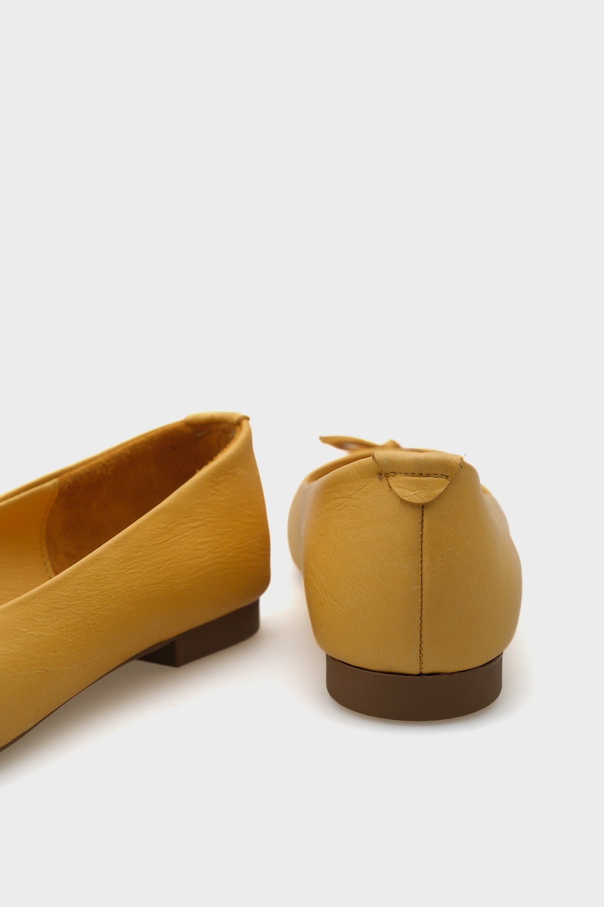 Bloom Hakiki Deri Fiyonklu Yuvarlak Burunlu Kadın Babet