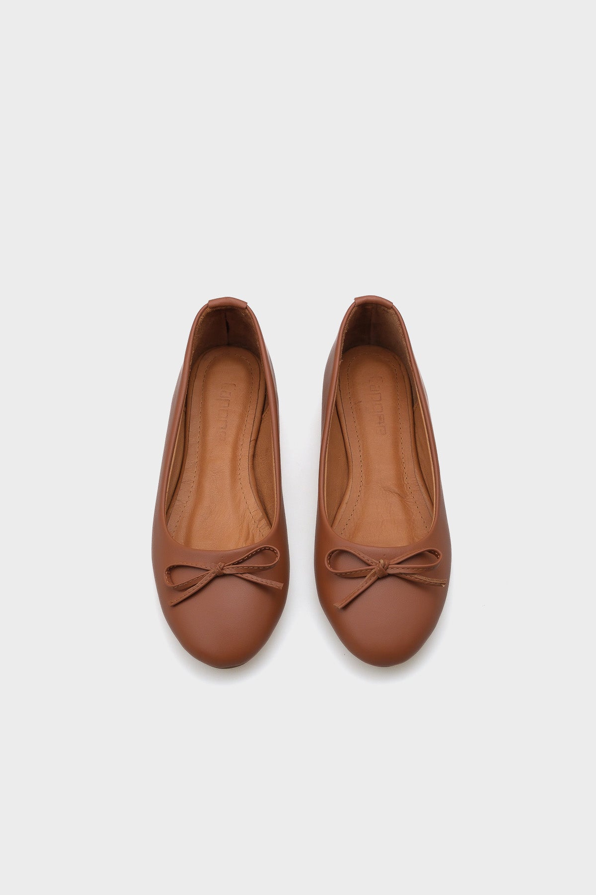 Bloom Hakiki Deri Fiyonklu Yuvarlak Burunlu Kadın Babet