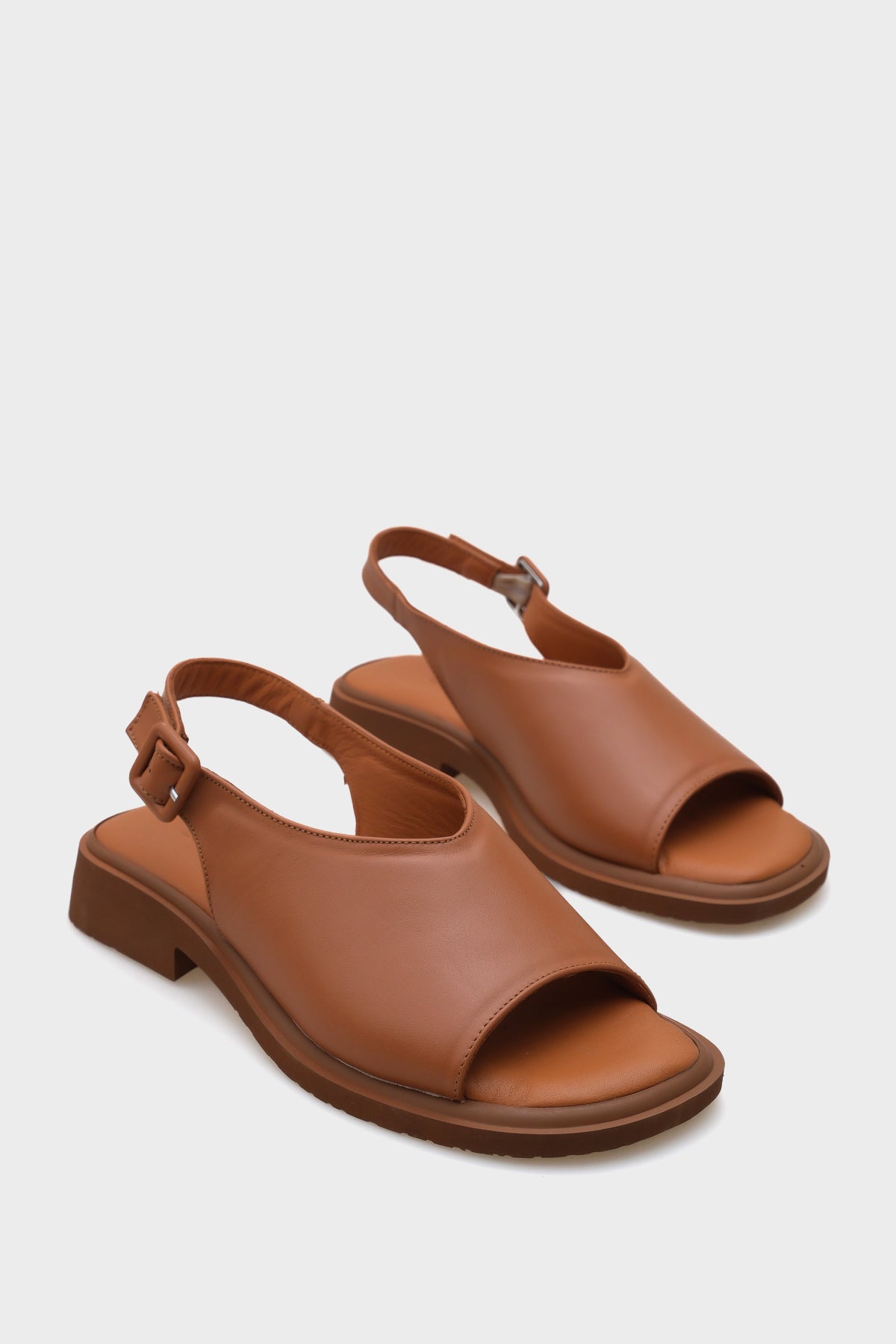 Cora Hakiki Deri Kısa Topuklu Konfor Tek Bantlı Kadın Sandalet
