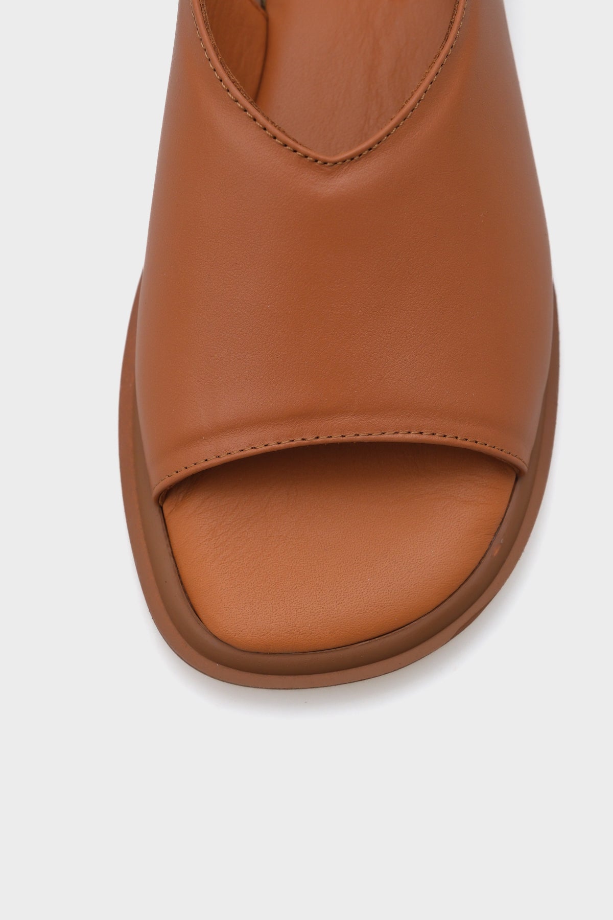 Cora Hakiki Deri Kısa Topuklu Konfor Tek Bantlı Kadın Sandalet