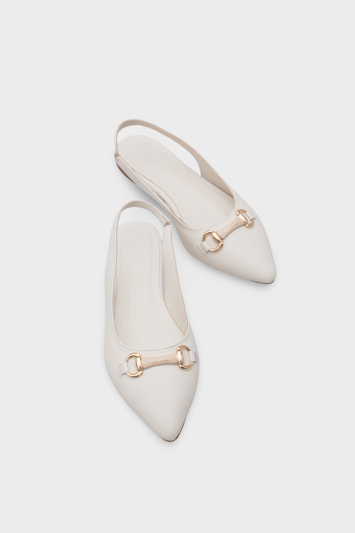 Bobby Hakiki Deri Sivri Burunlu Arkası Açık Tokalı Kadın Babet