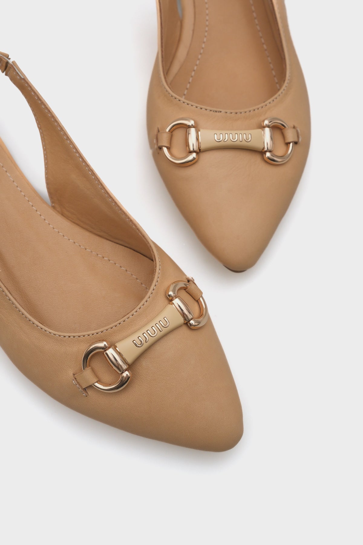 Bobby Hakiki Deri Sivri Burunlu Arkası Açık Tokalı Kadın Babet