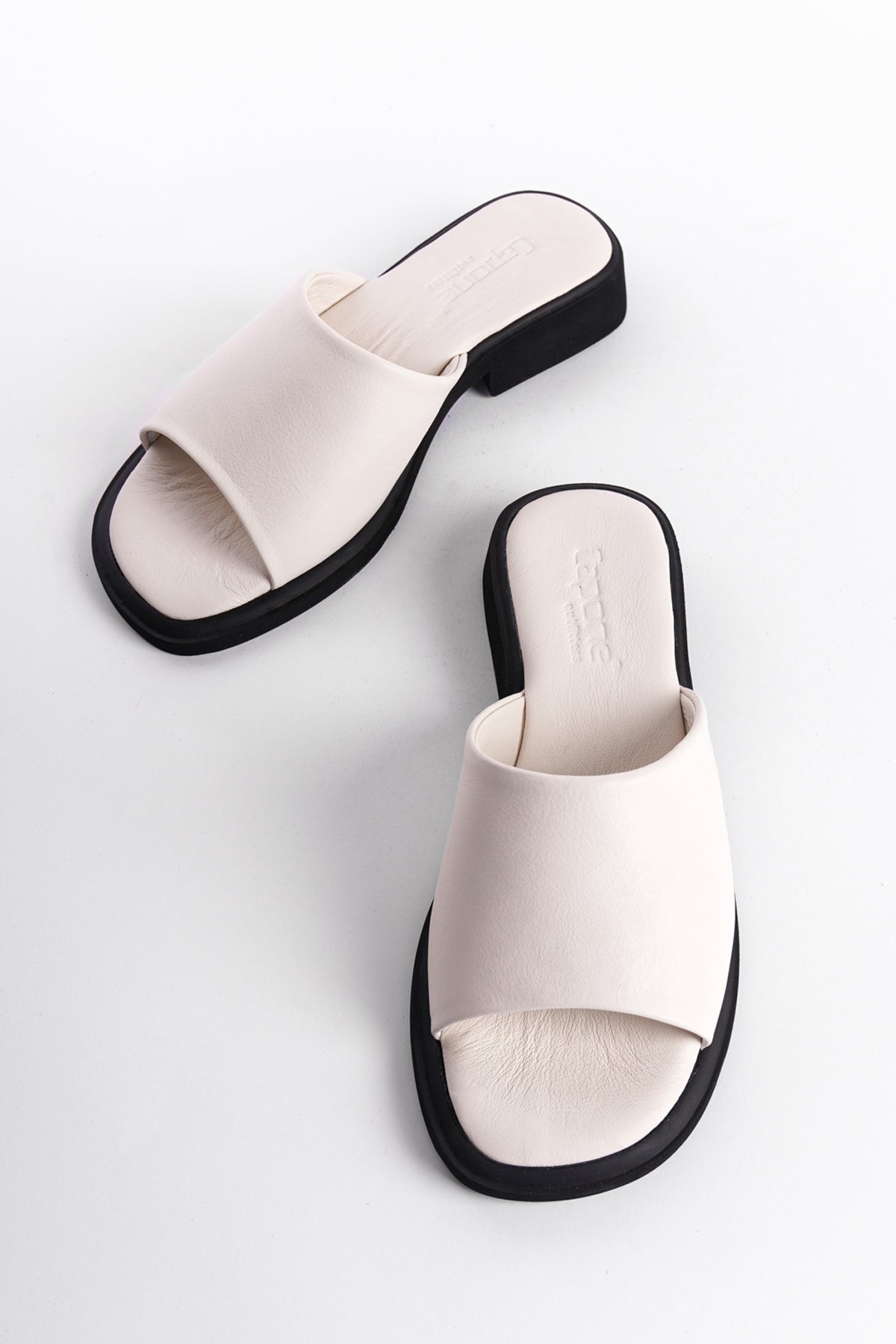 Hakiki Deri Tek Bant Komfort Kısa Topuklu Kadın Telik