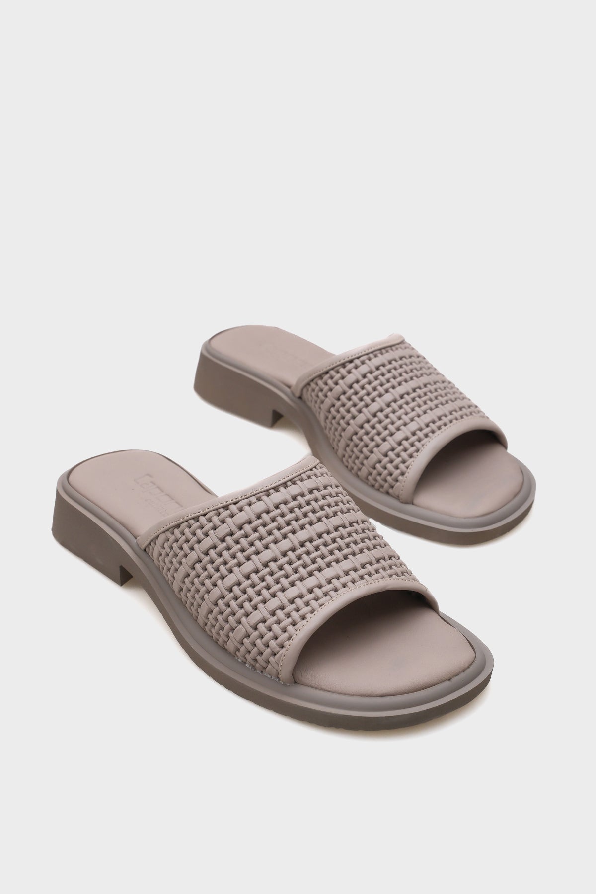 Cori Hakiki Deri Kısa Topuklu Konfor Tek Bantlı Kadın Terlik