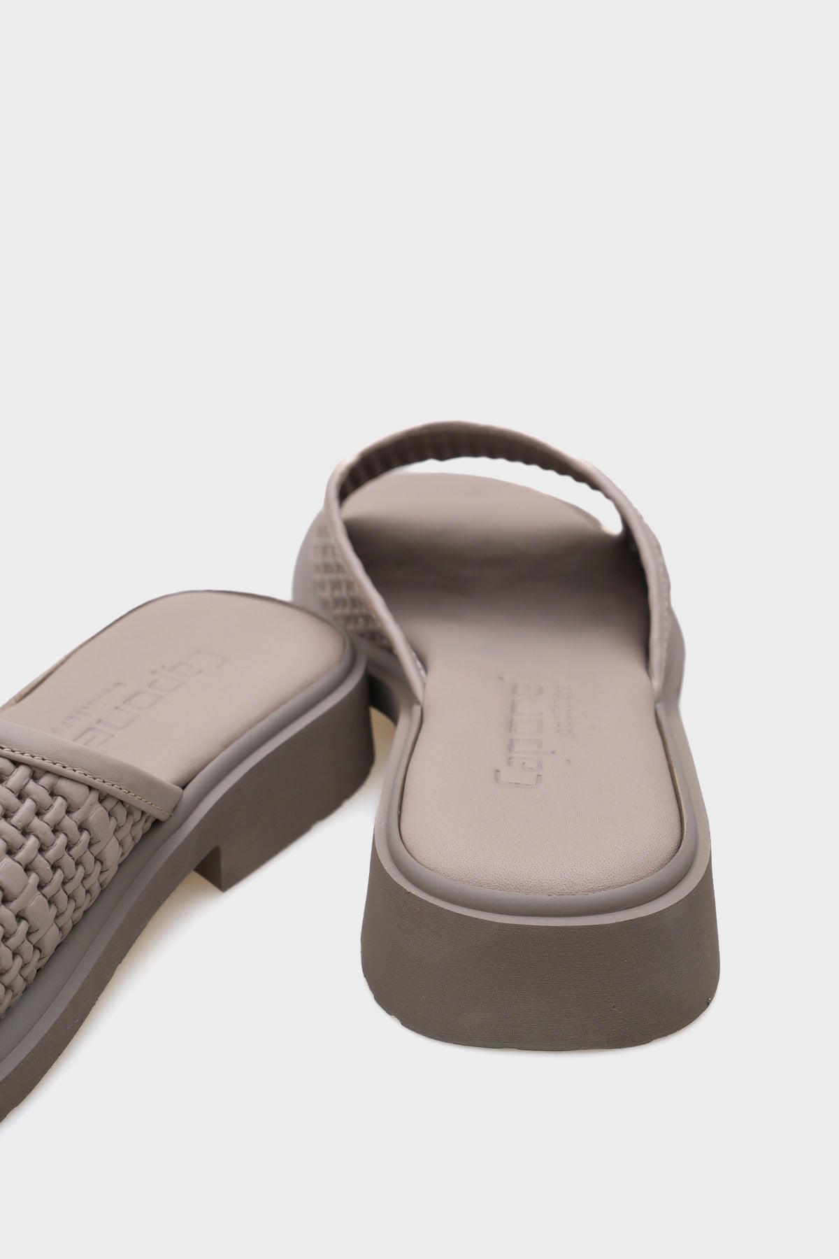 Cori Hakiki Deri Kısa Topuklu Konfor Tek Bantlı Kadın Terlik