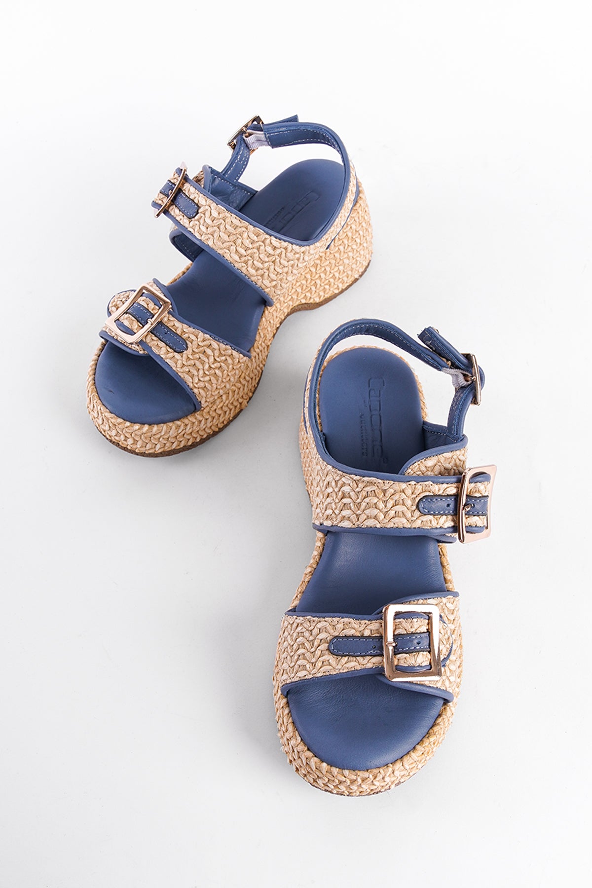 Hasır Tabanlı Hakiki Deri Çift Tokalı Komfort Kadın Sandalet