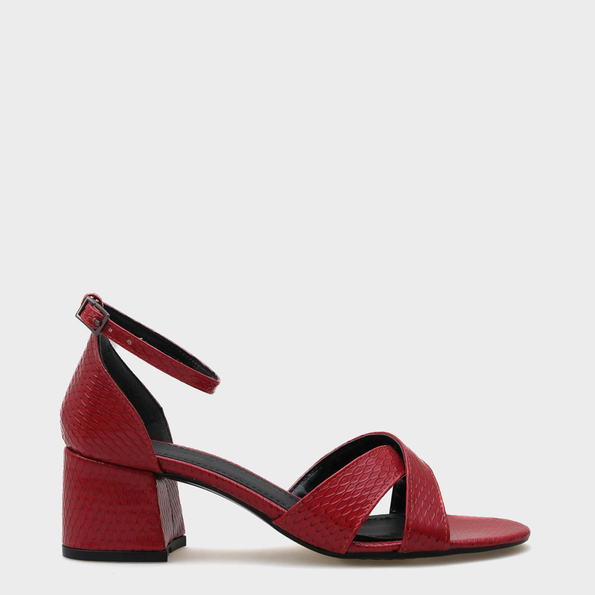 Elara Yuvarlak Burunlu Çapraz Bantlı Orta Topuklu Kadın Sandalet