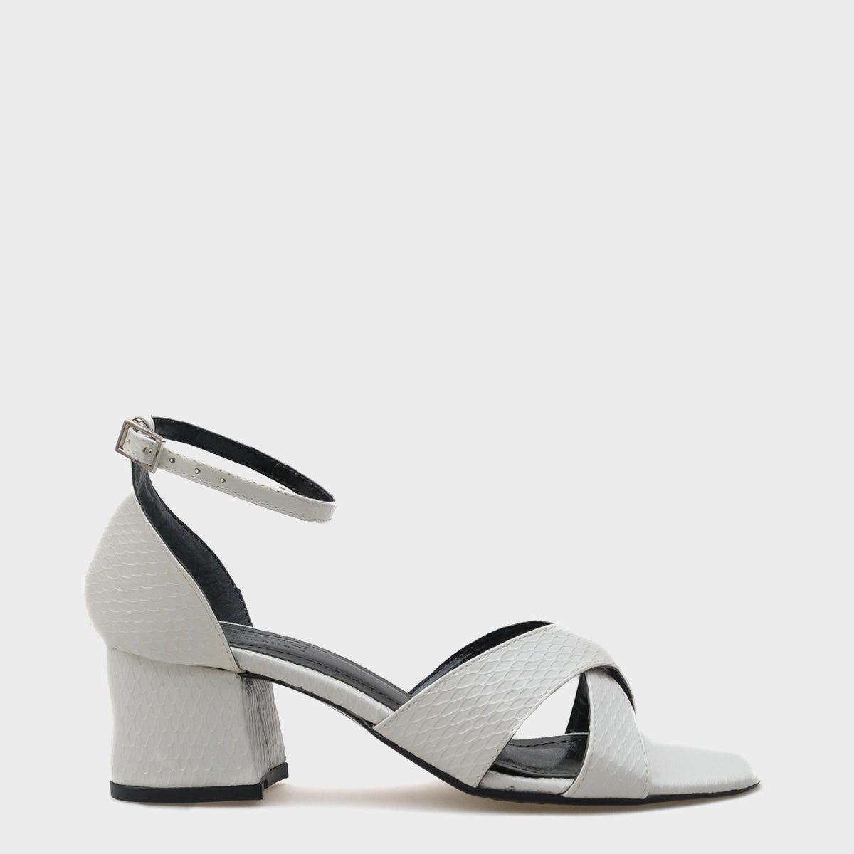 Elara Yuvarlak Burunlu Çapraz Bantlı Orta Topuklu Kadın Sandalet